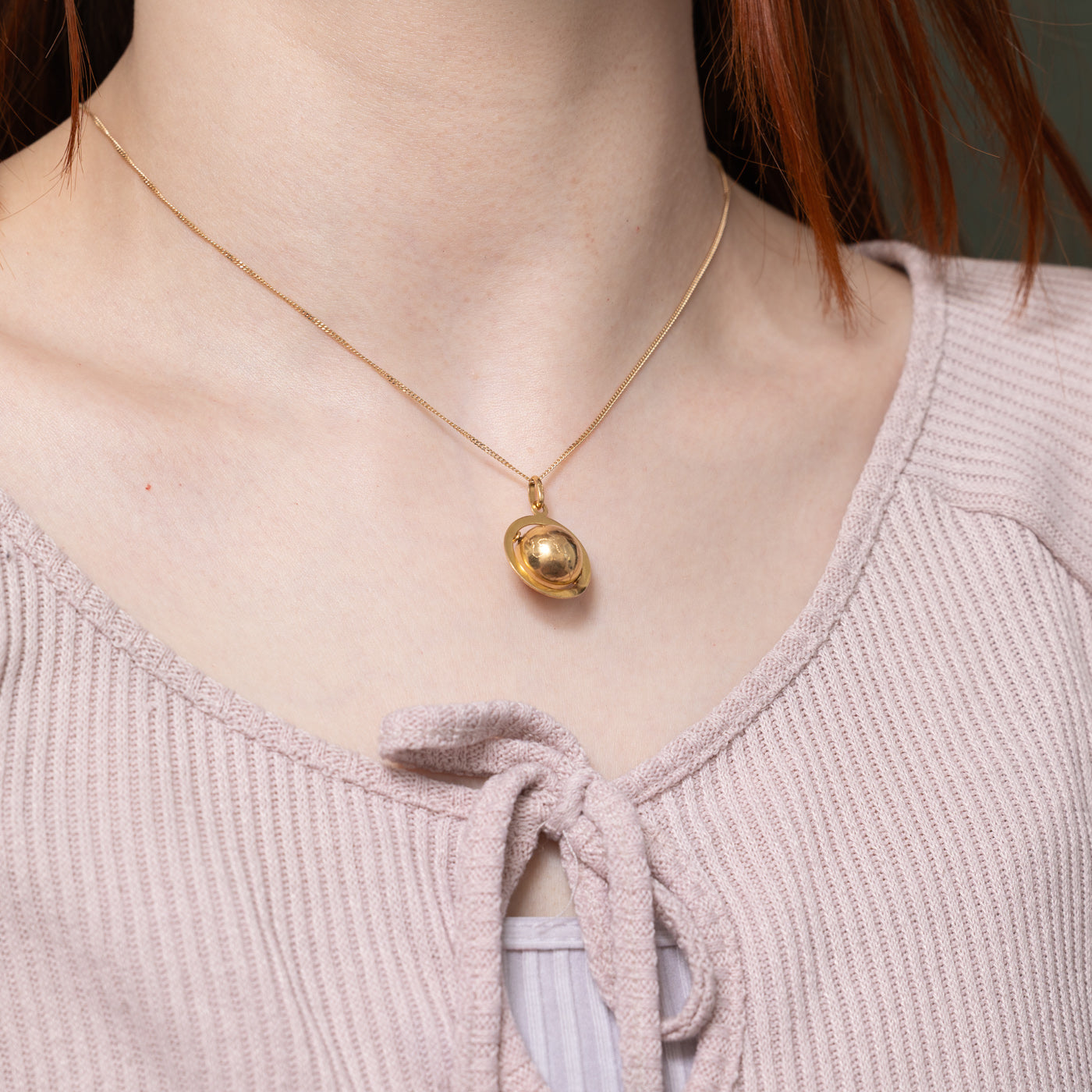 18k Globe Charm