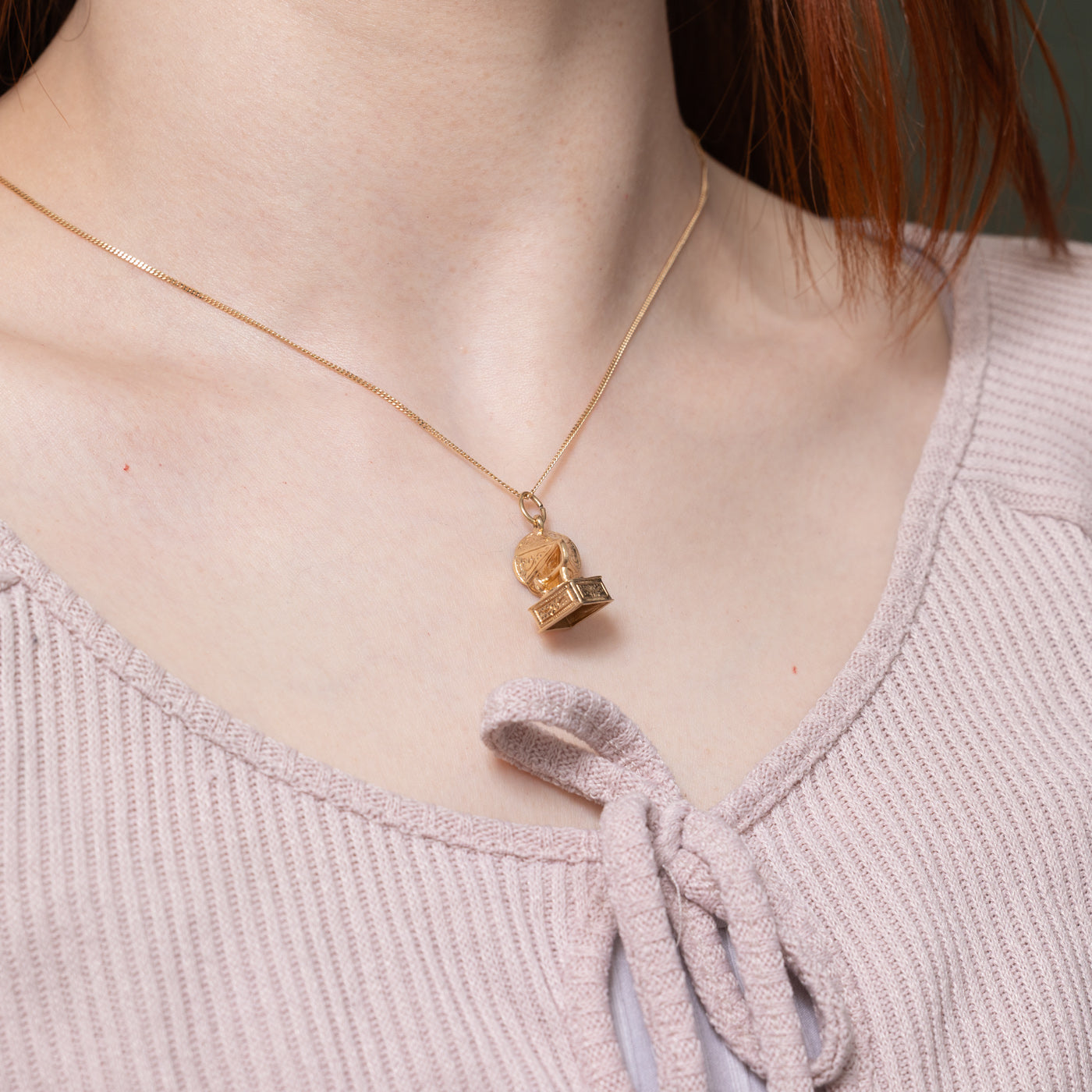 10k Gramophone Charm