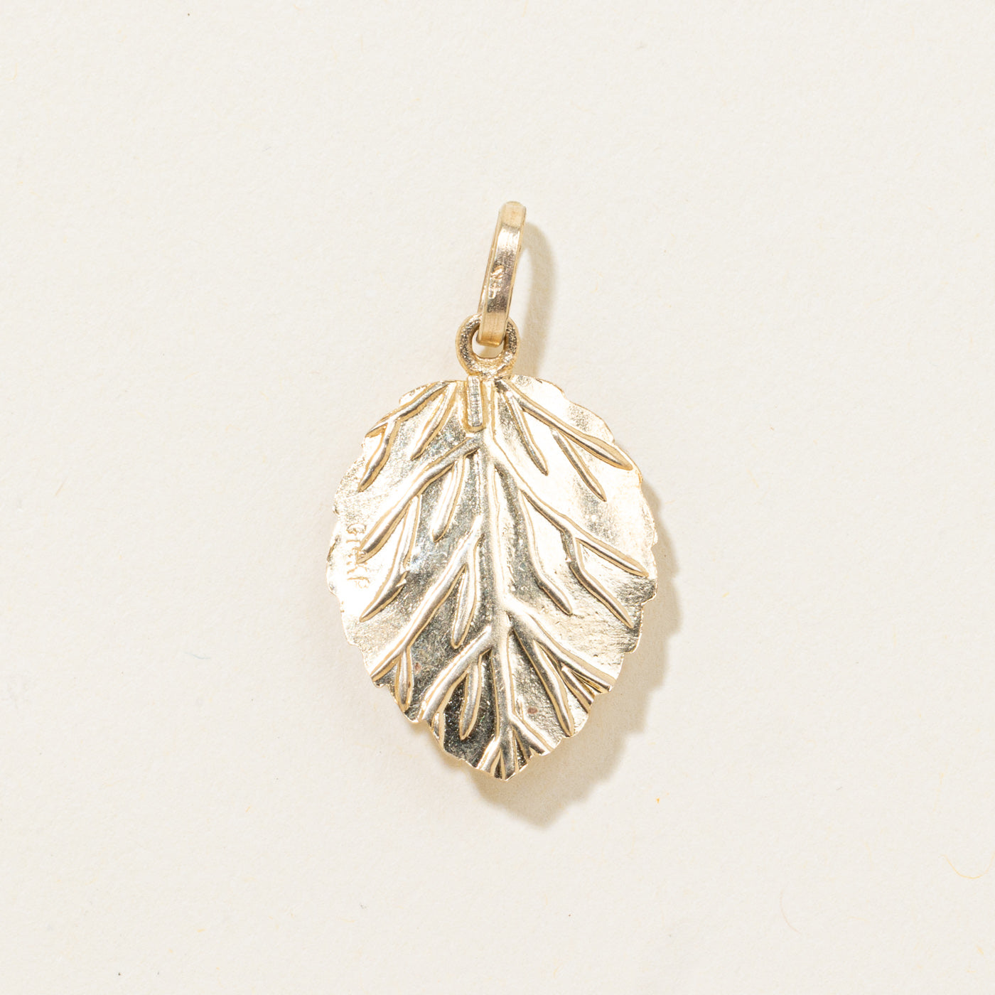 14k Leaf & Frog Pendant