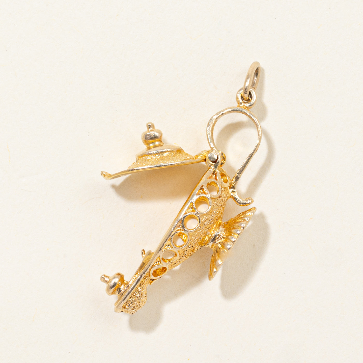 14k Textured Genie’s Lamp Charm