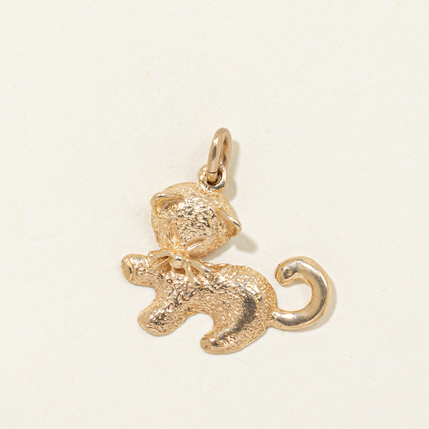 10k Teddy-Cat Textured Pendant