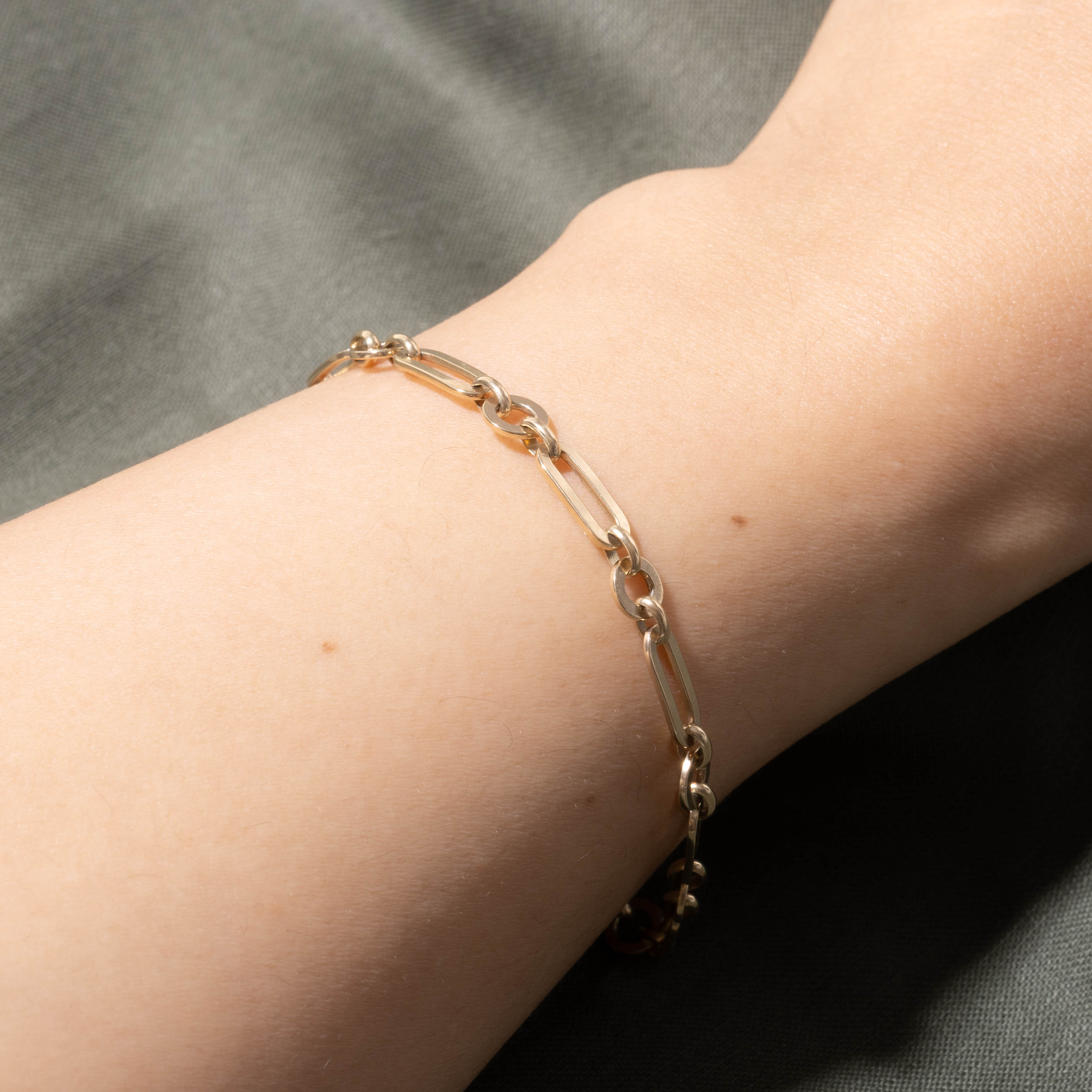 1958 Birmingham 9k Paperclip Chain Bracelet | 7"