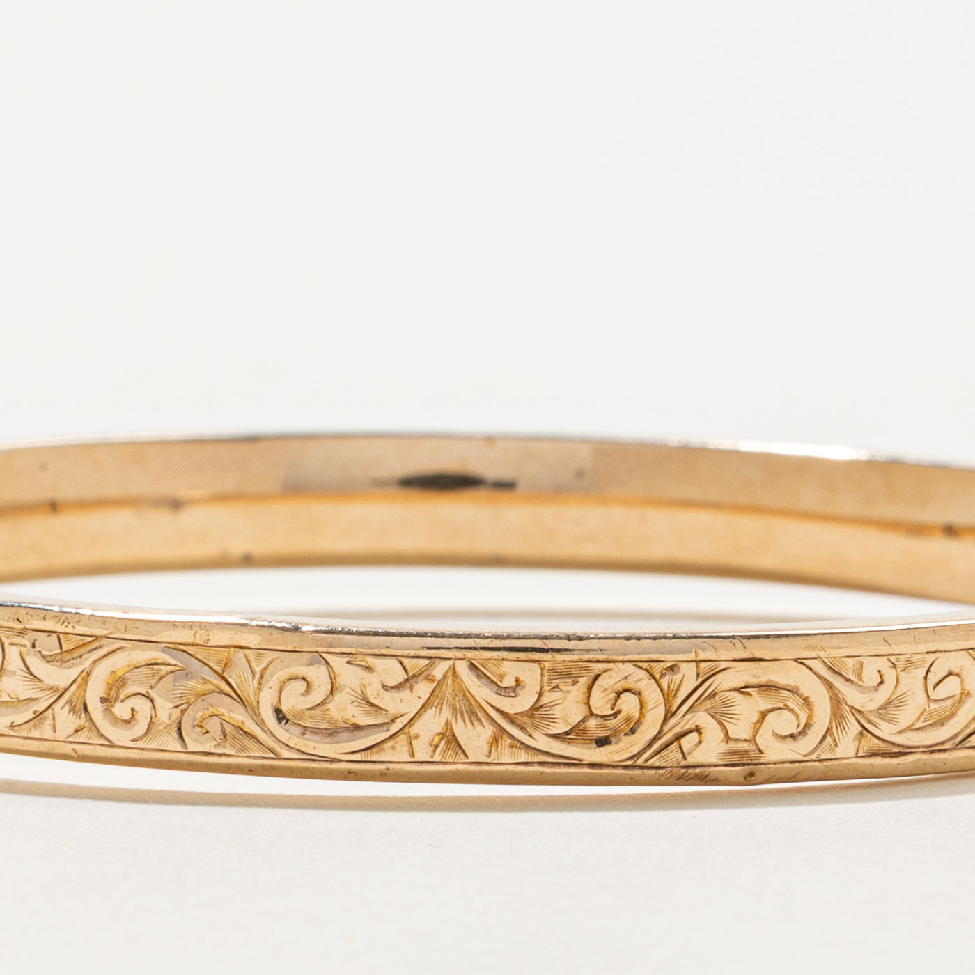 1947 Birmingham 9k Engraved Bangle | 6.40mm | 7"