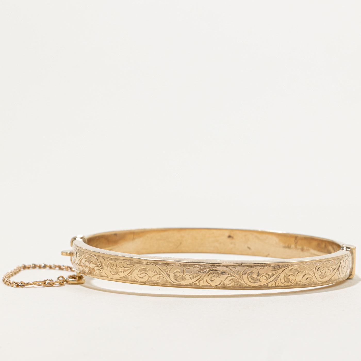 Mid Century ‘Birks’ 9k Engraved Bangle | 6.80mm | 6.5"