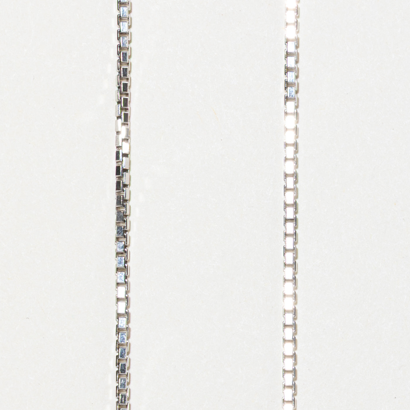 18k Box Chain | 1.40mm | 23"