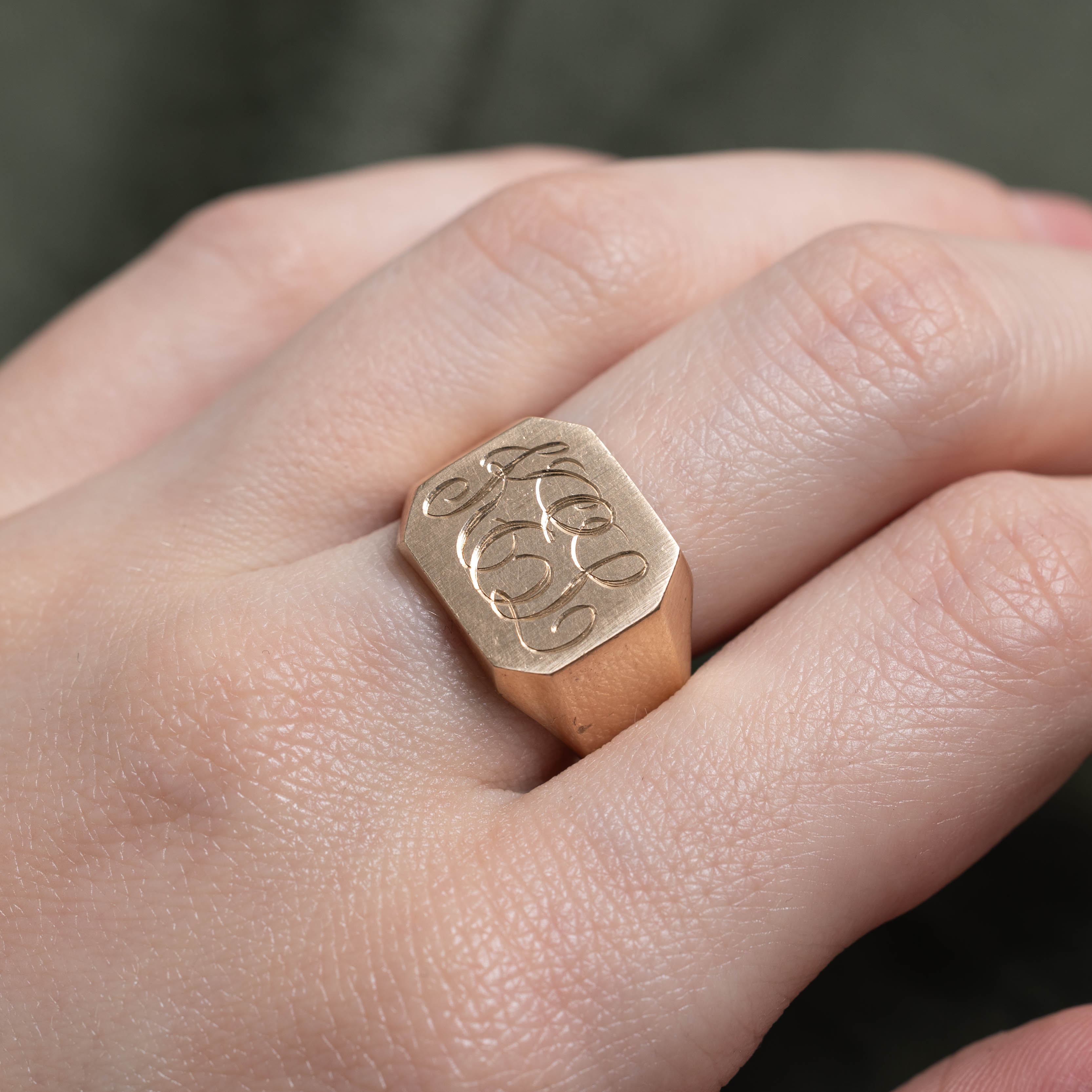 10k Yellow Gold “KEL” Initialized Signet Ring | SZ 9.0