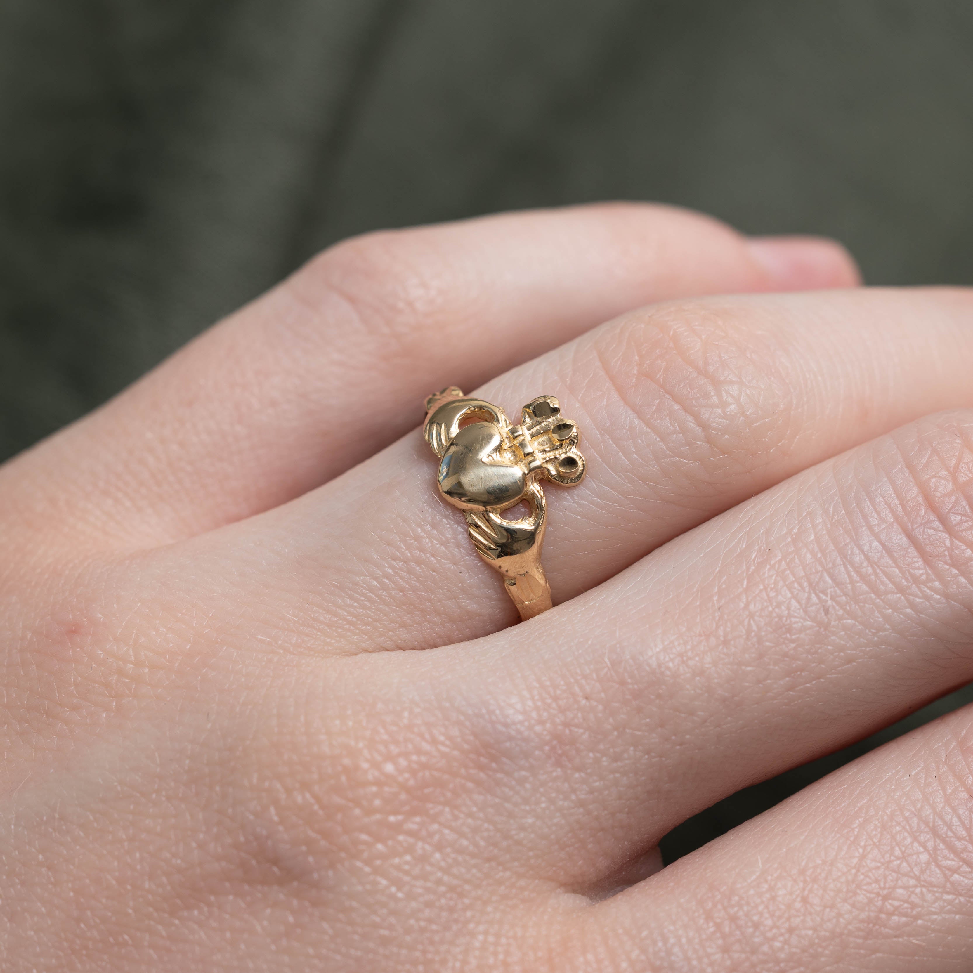 10k Yellow Gold Claddagh Ring | SZ 5.75
