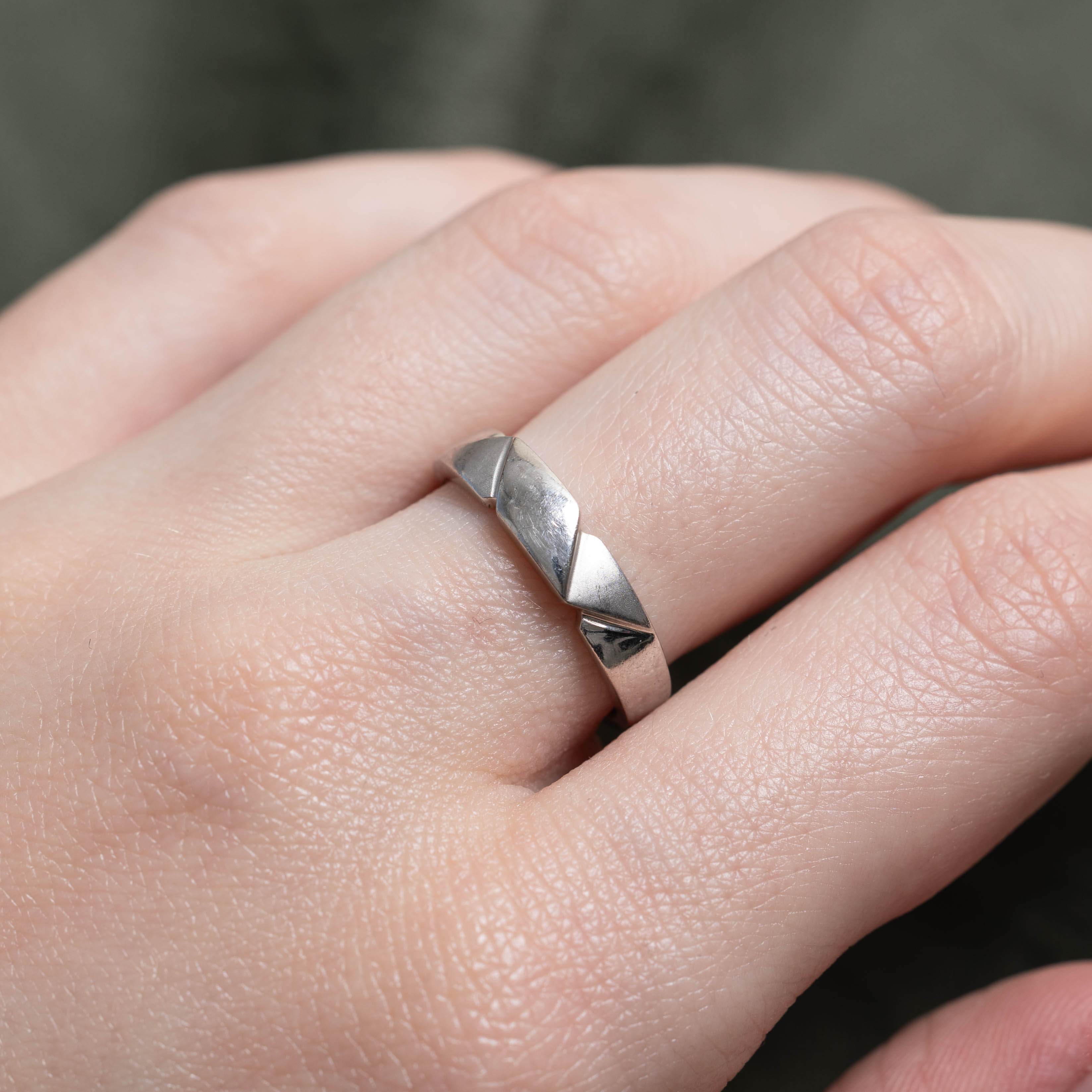 950 Platinum Geometric Dome Ring | SZ 6.5