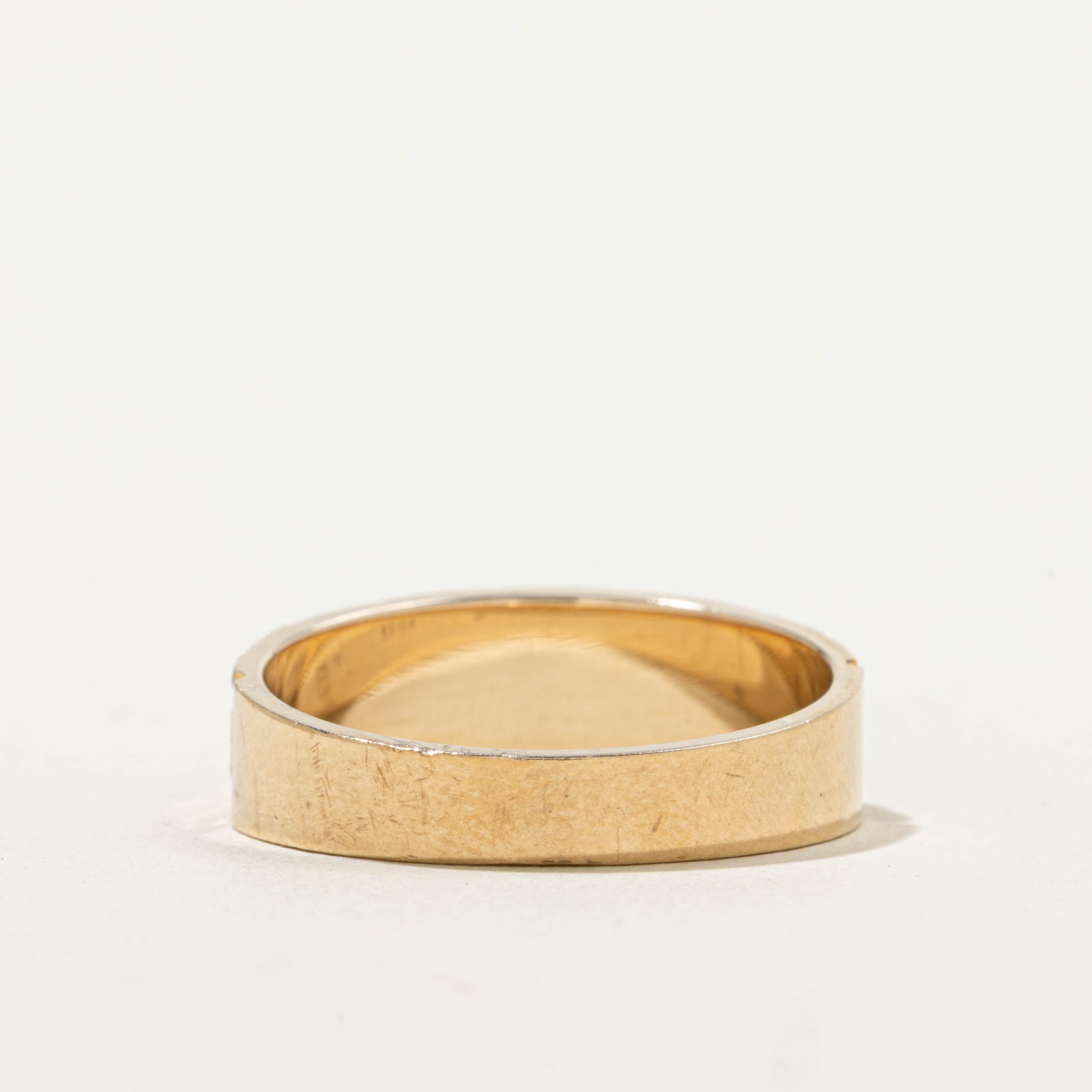 10k Textured Diagonally Grooved Band | SZ 10.25