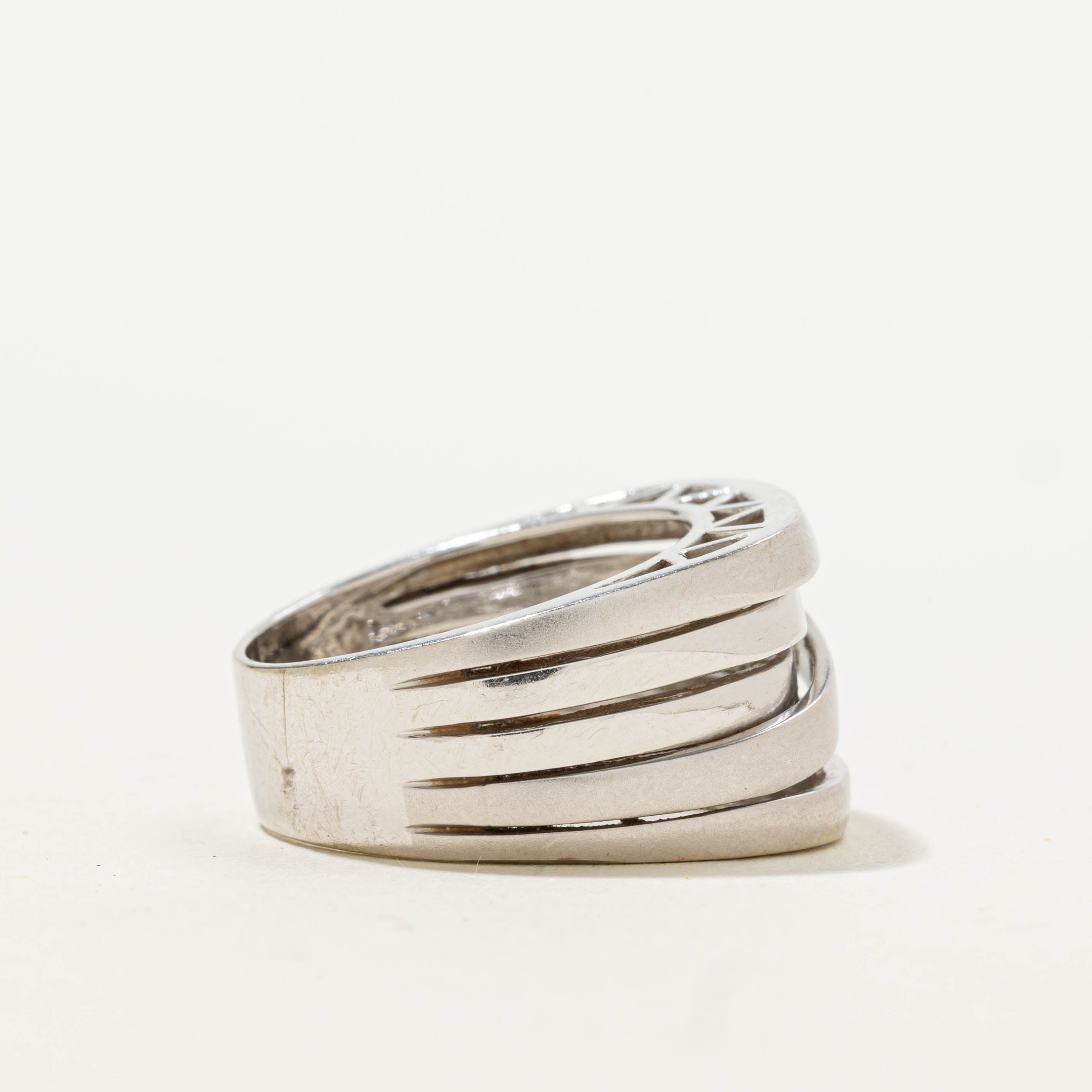 14k White Gold Faux Interlocking Ring | SZ 7.5