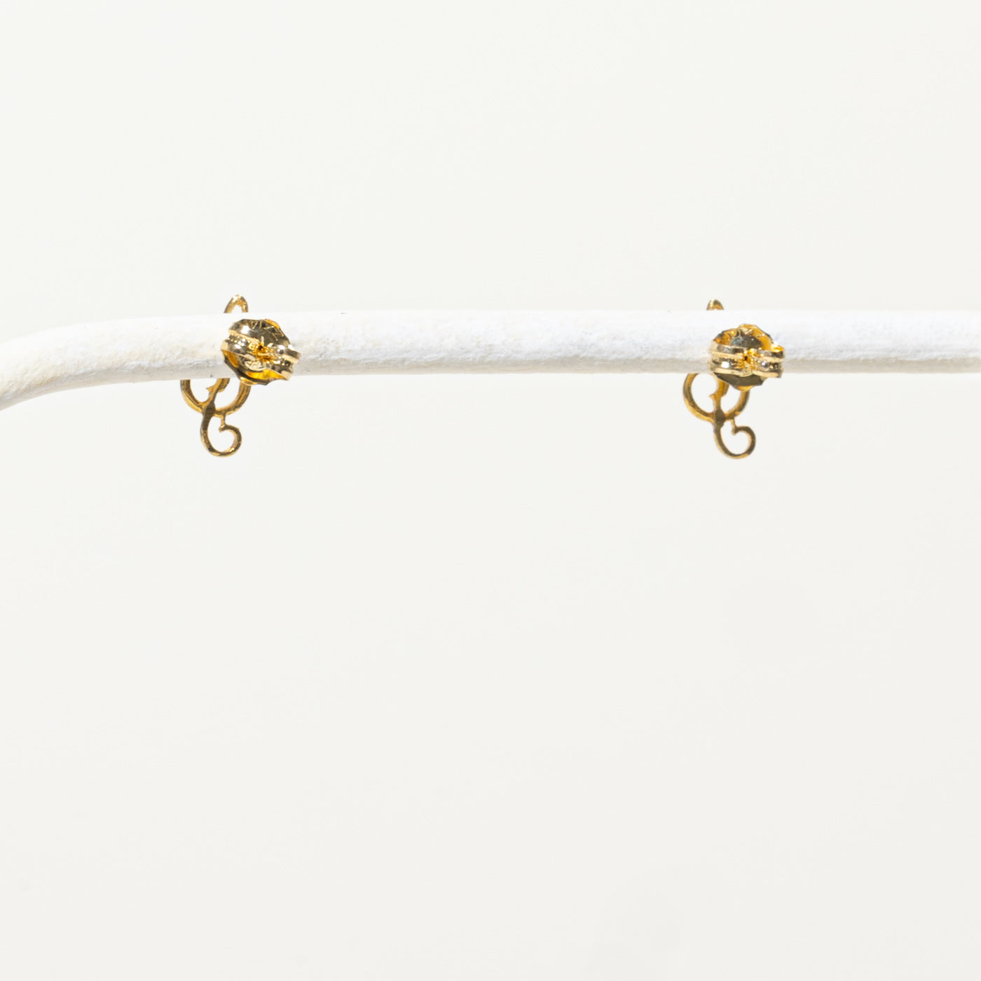 14k Yellow Gold Treble Clef Stud Earrings