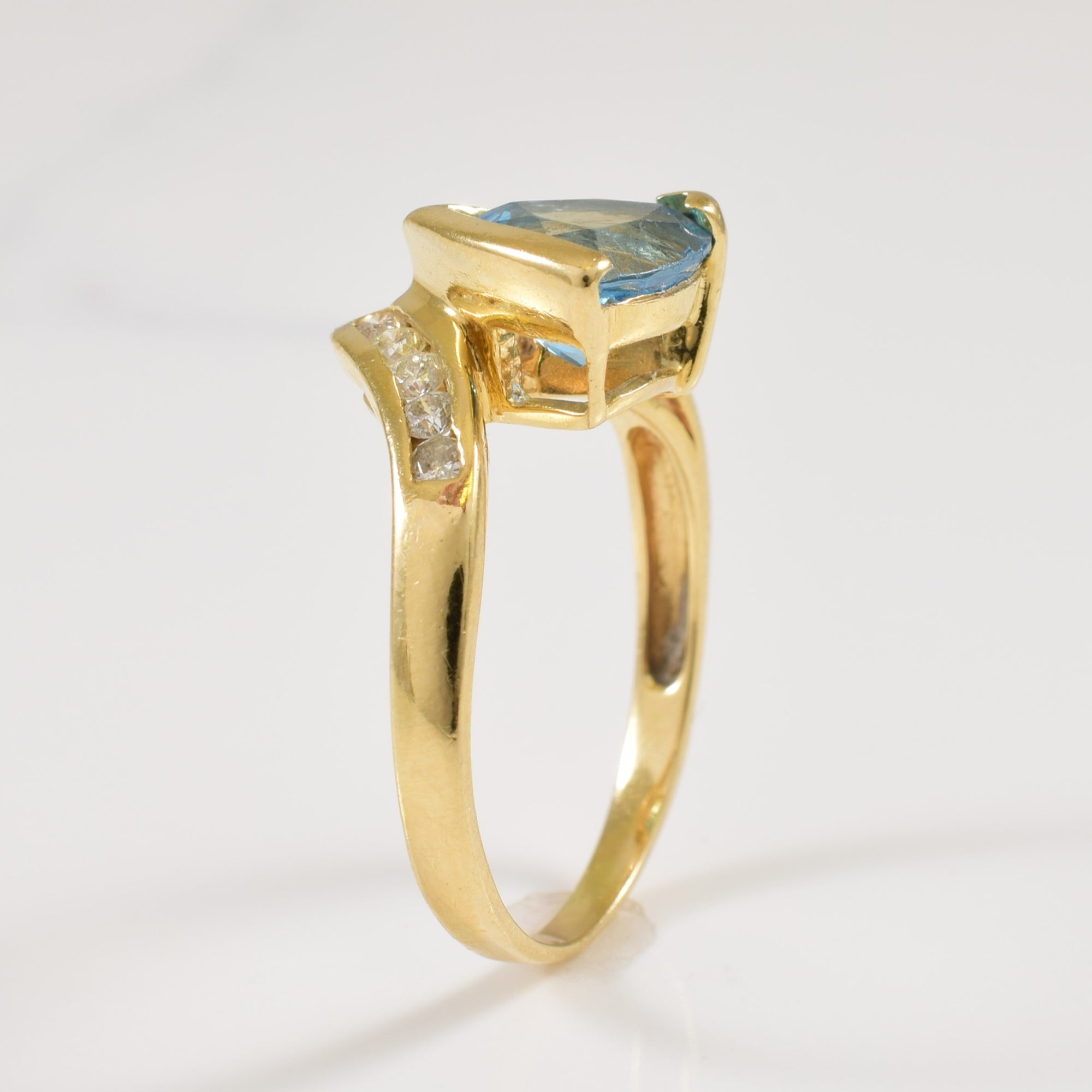 Blue Topaz & Diamond Chevron Ring | 2.00ct, 0.10ctw | SZ 7 |