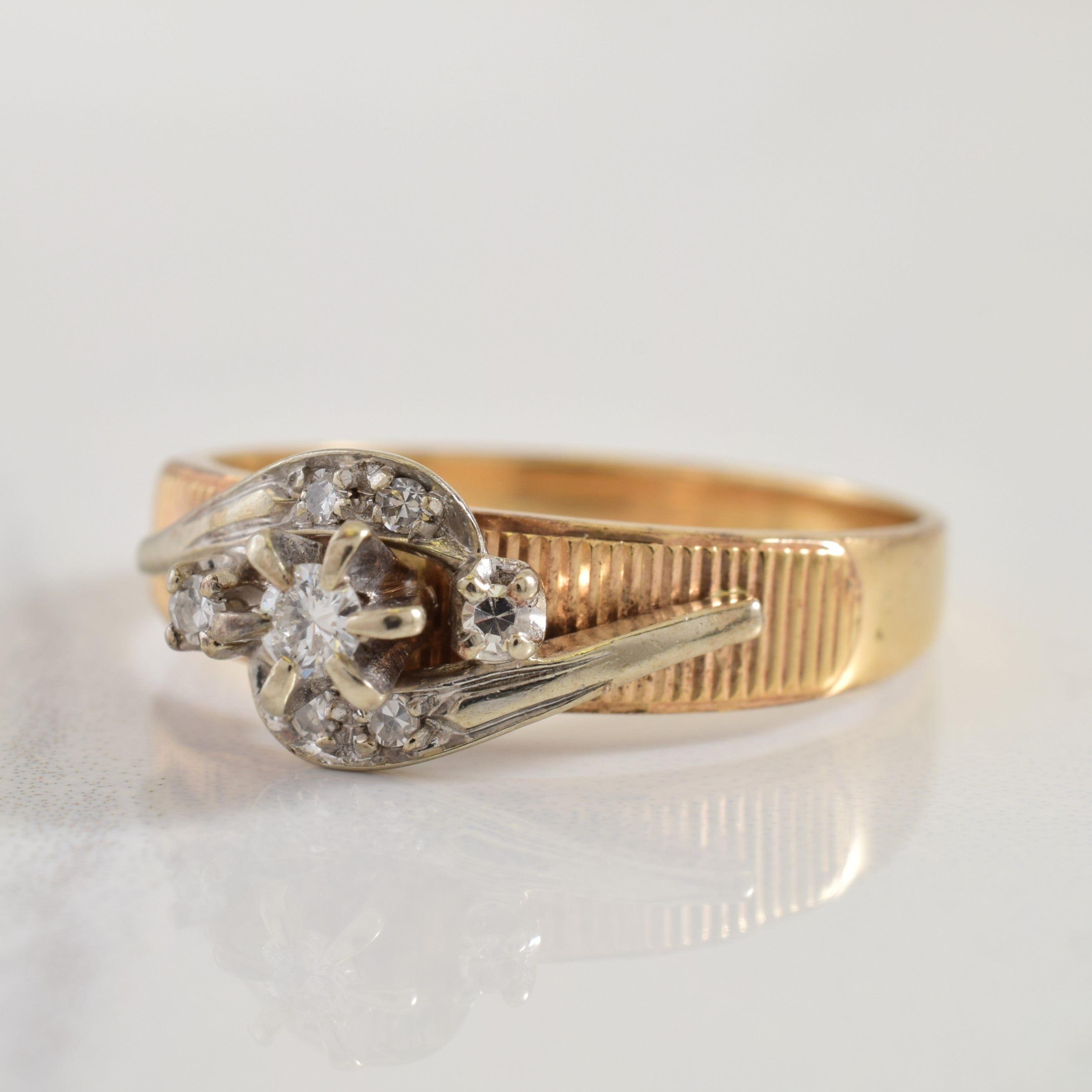 Diamond Wave Ring | 0.12ctw | SZ 9.75 |
