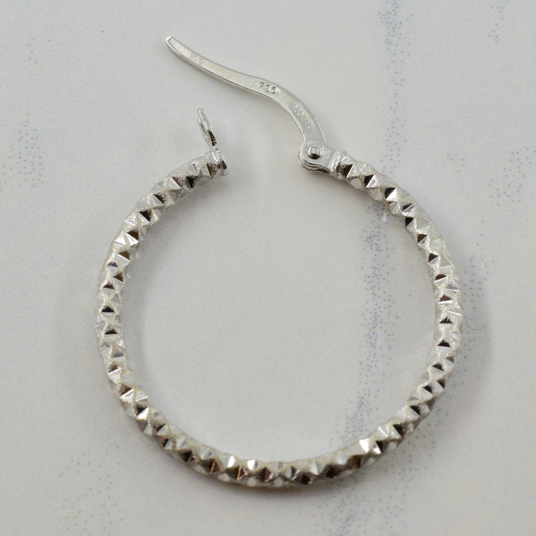 18k White Gold Hoop Earrings |