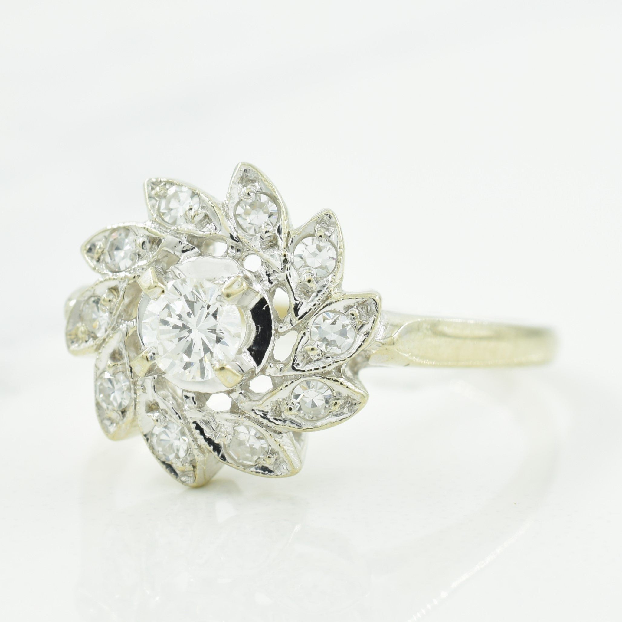 Diamond Pinwheel Ring | 0.26ctw | SZ 6.5 |