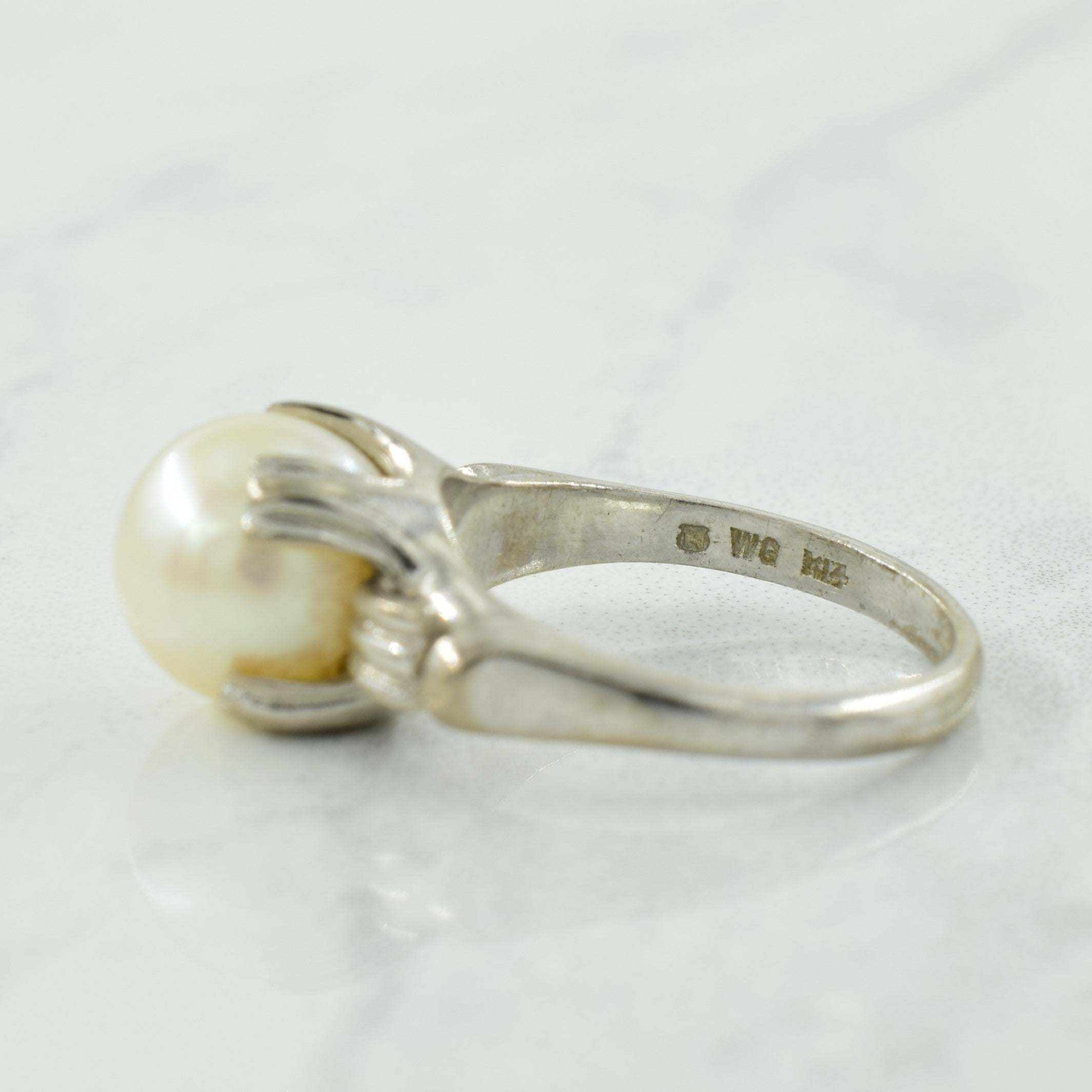 Pearl Ring | 3.50ct | SZ 3.25 |