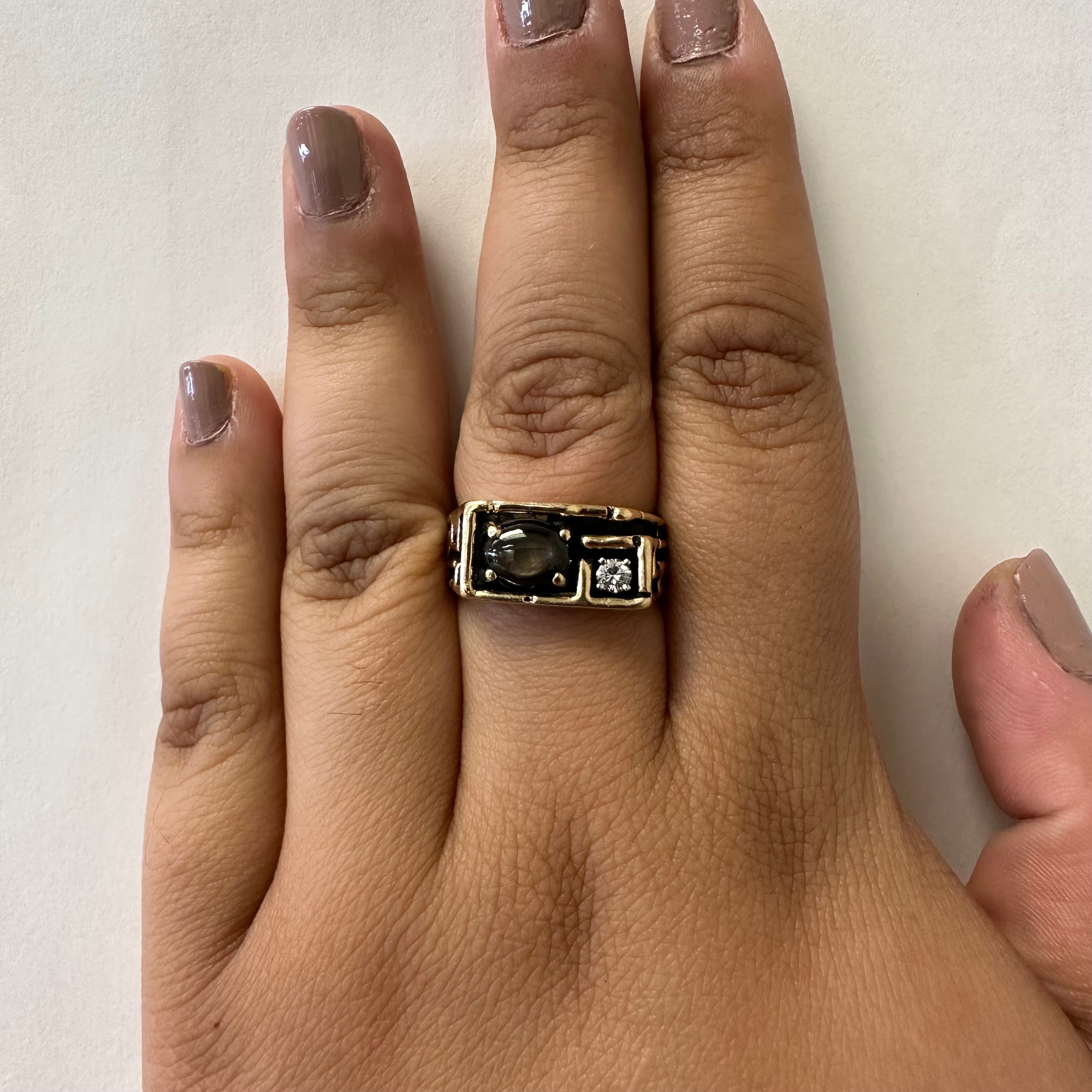 Star Sapphire & Diamond Ring | 3.00ct, 0.10ct | SZ 10 |