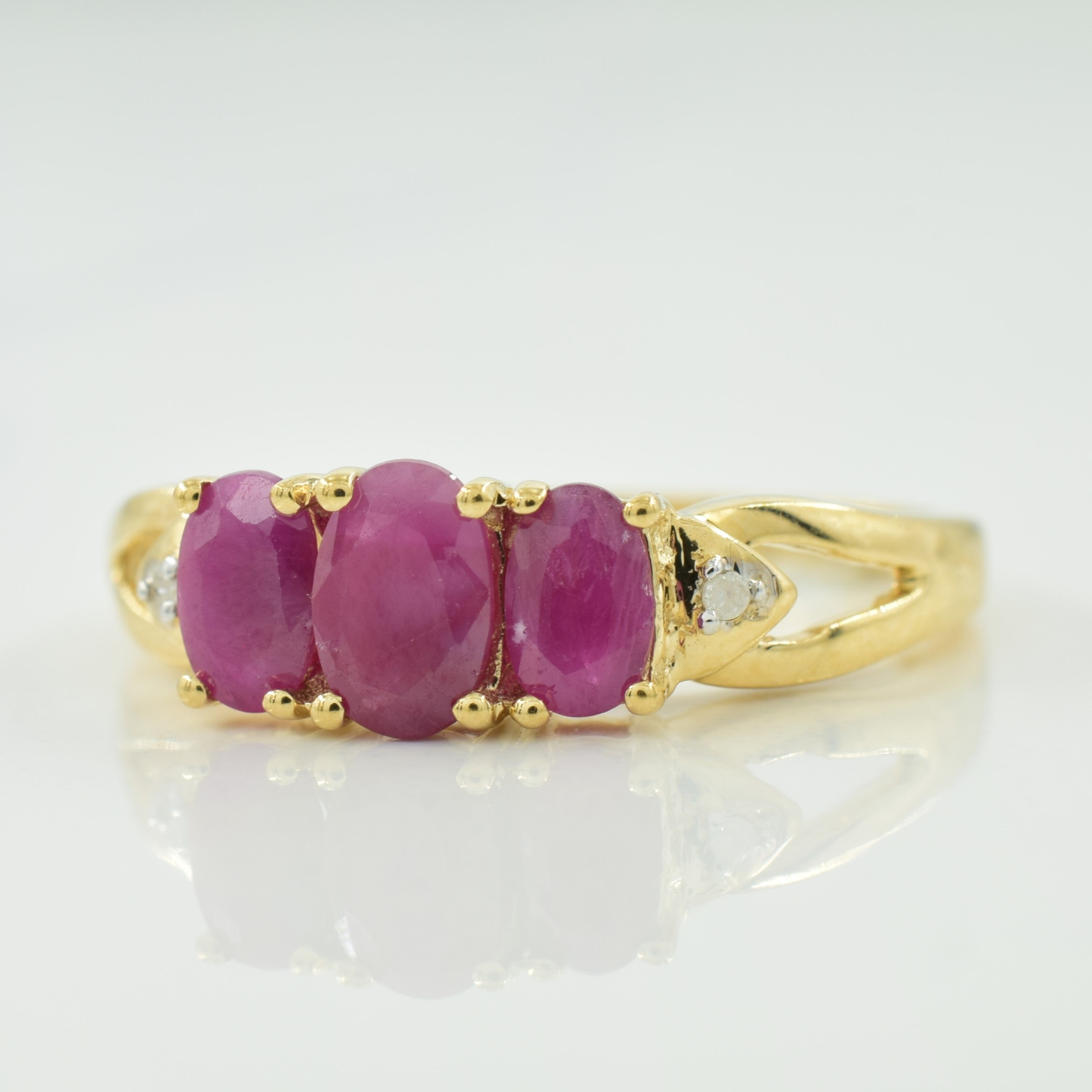 Ruby & Diamond Ring | 1.00ctw, 0.01ctw | SZ 7 |