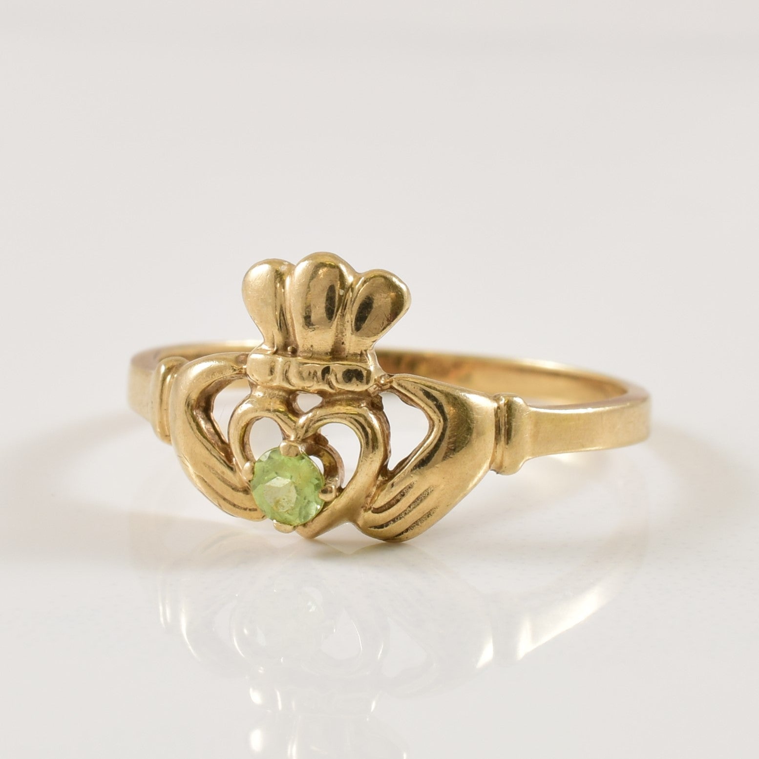 Peridot Claddagh Ring | 0.06ct | SZ 5.75 |