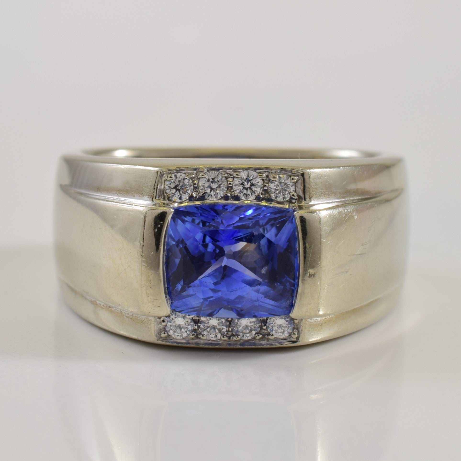 Sapphire & Diamond Cocktail Ring | 2.88ct, 0.16ctw | SZ 8.25 |
