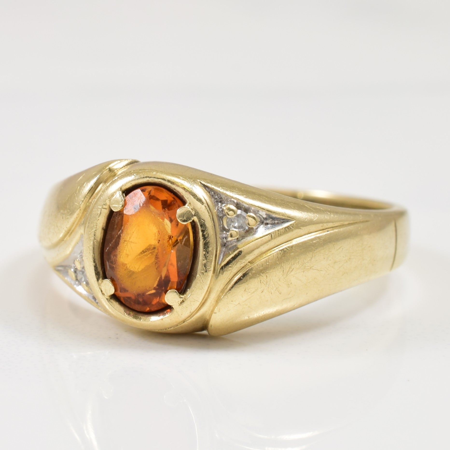 Citrine & Diamond Ring | 0.50ct, 0.02ctw | SZ 10 |