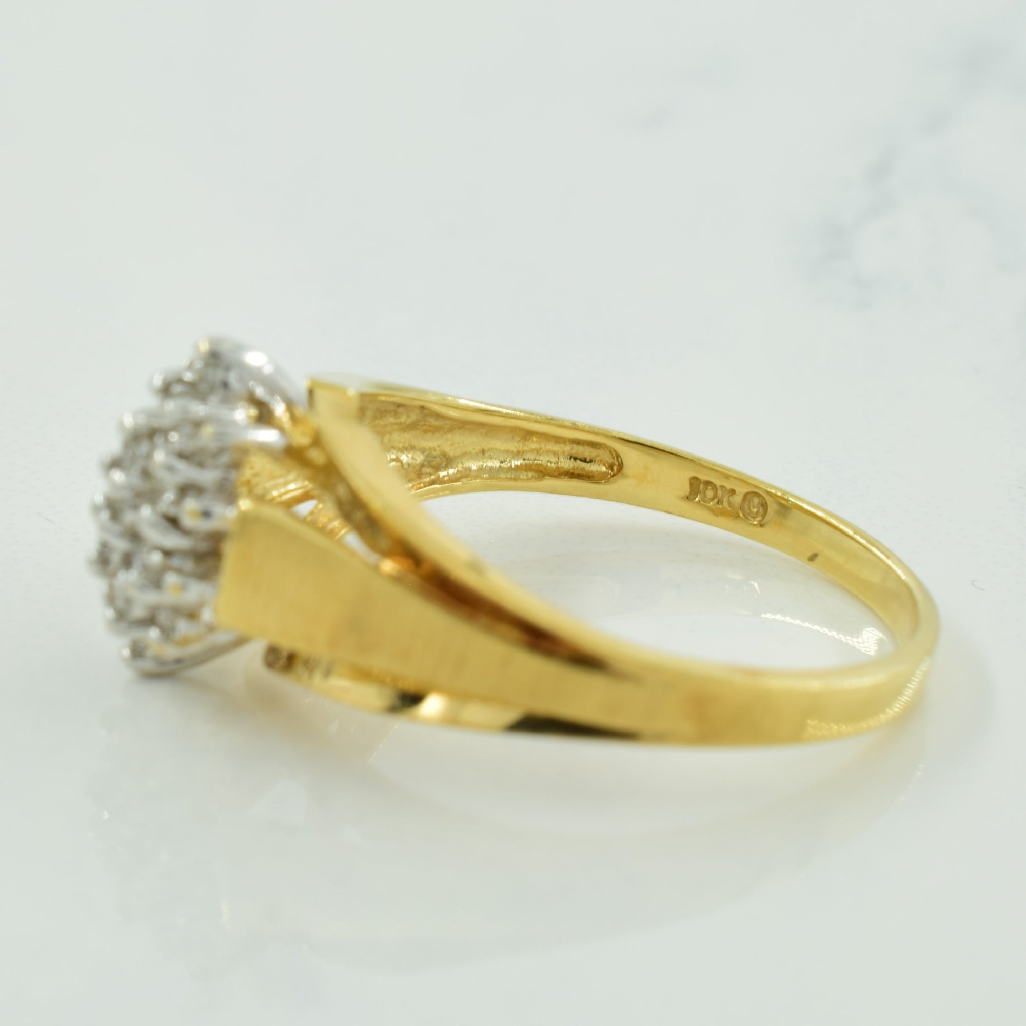 Cluster Diamond Ring | 0.18ctw | SZ 7 |