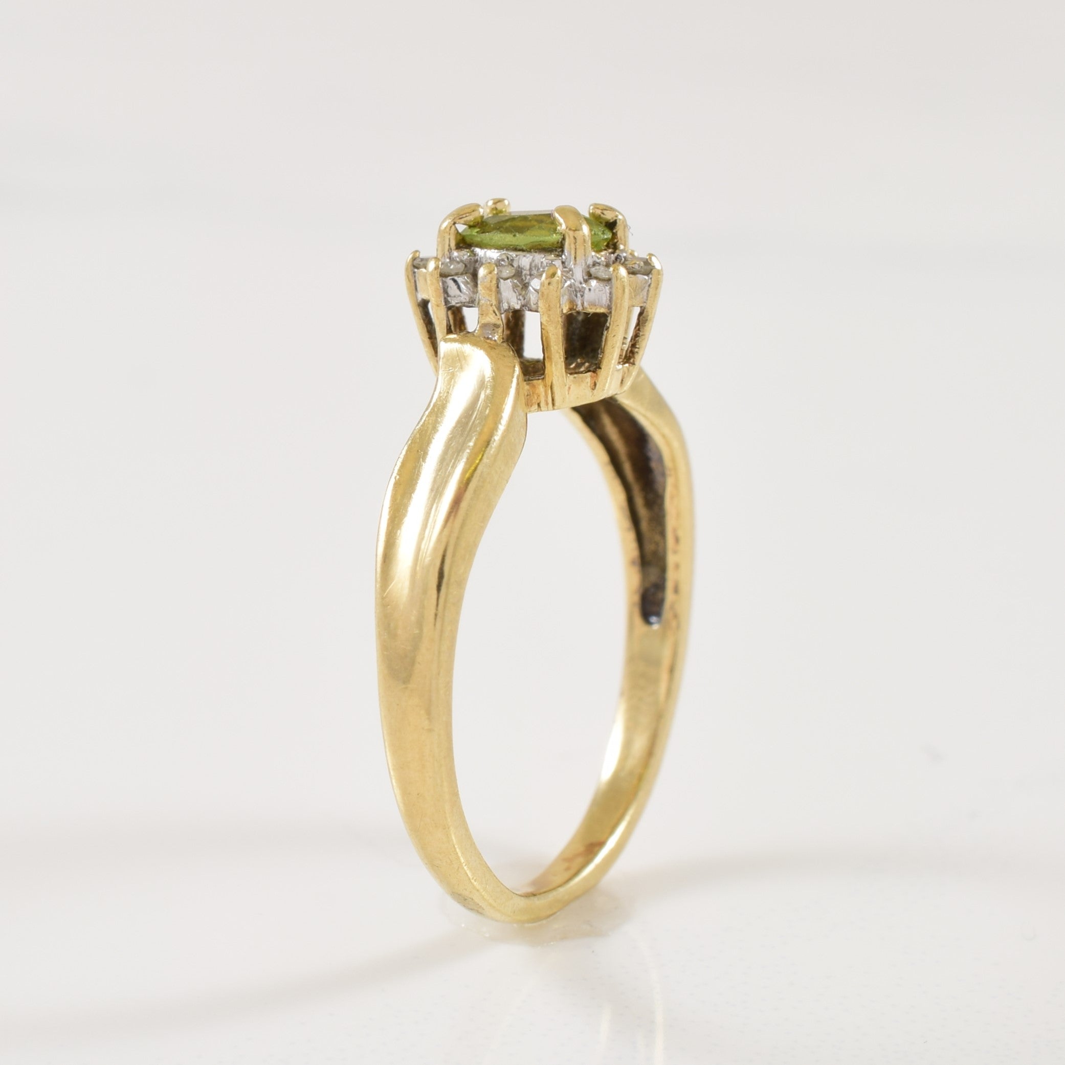 Peridot & Diamond Halo Ring | 0.25ct, 0.08ctw | SZ 4.5 |