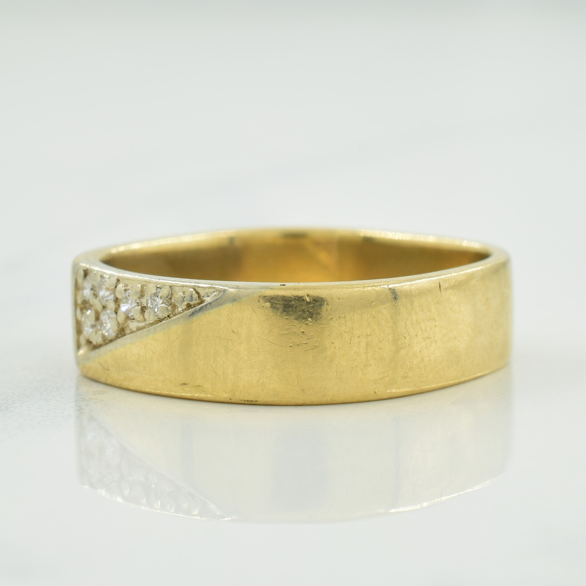 Diamond Band | 0.06ctw | SZ 7 |