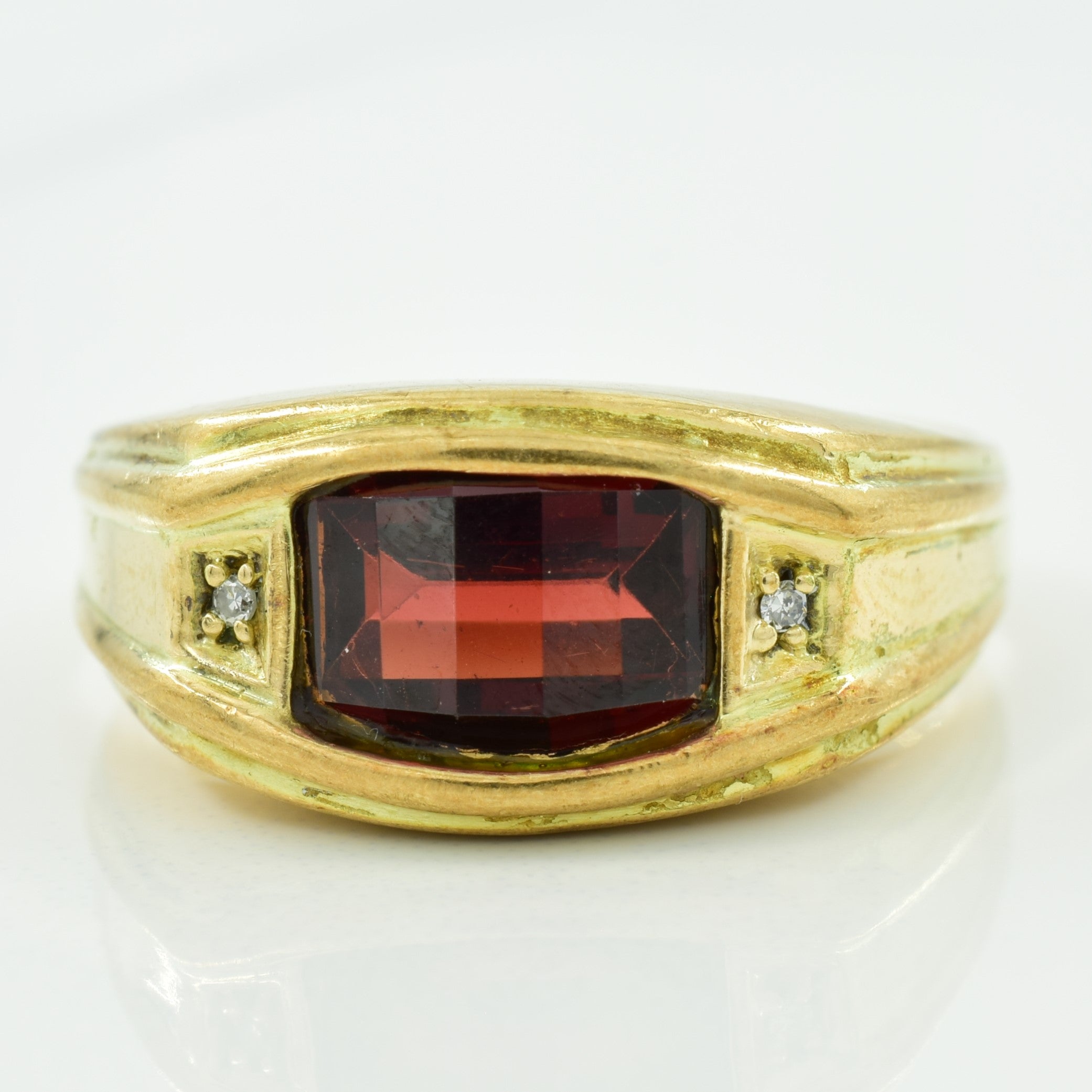 Garnet & Diamond Ring | 2.50ct, 0.01ctw | SZ 9.75 |