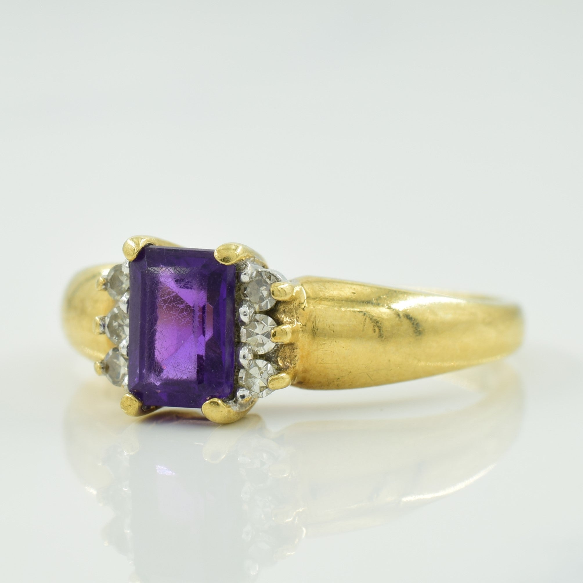 Amethyst & Diamond Ring | 0.40ct, 0.06ctw | SZ 6 |
