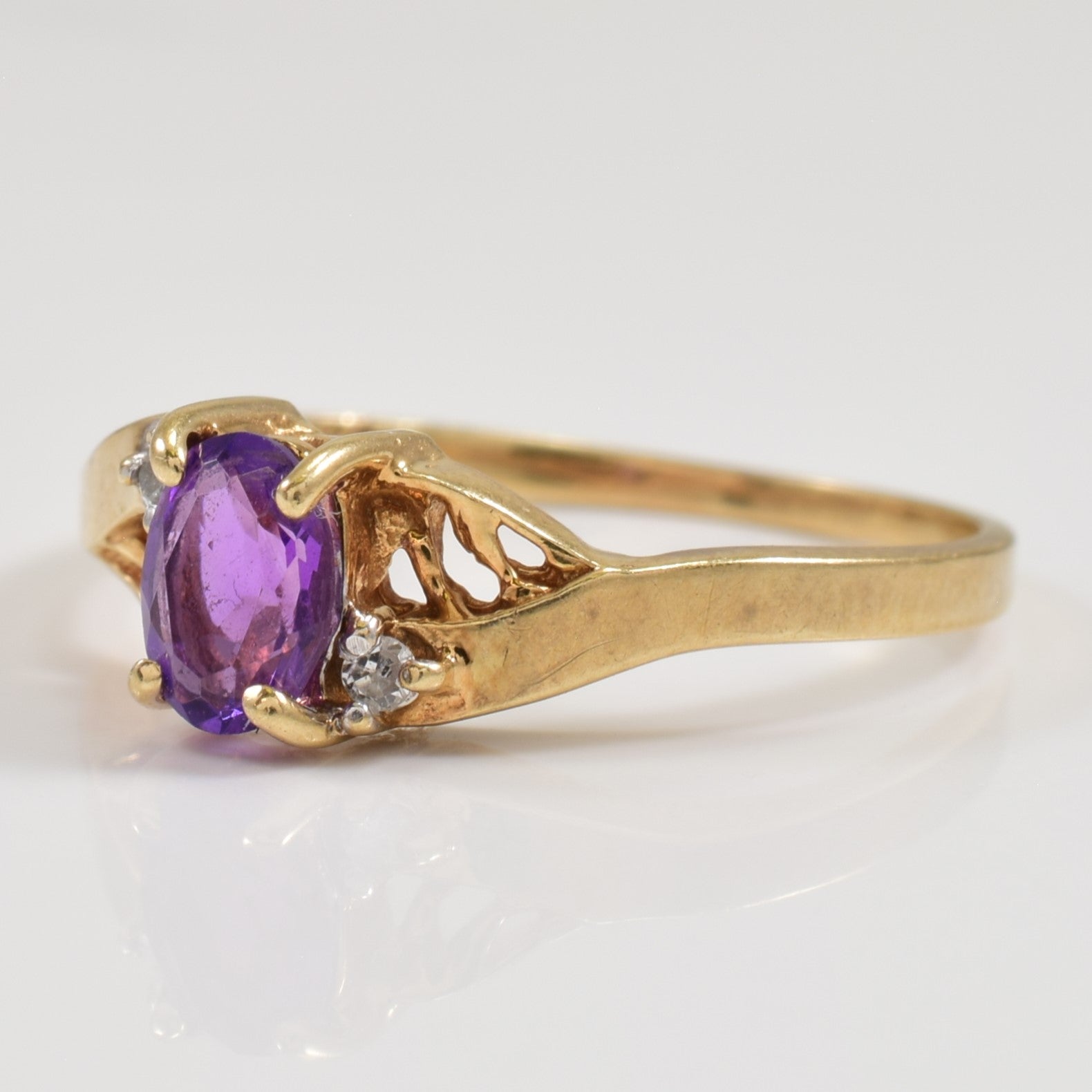 Amethyst & Diamond Ring | 0.31ct, 0.02ctw | SZ 6.5 |