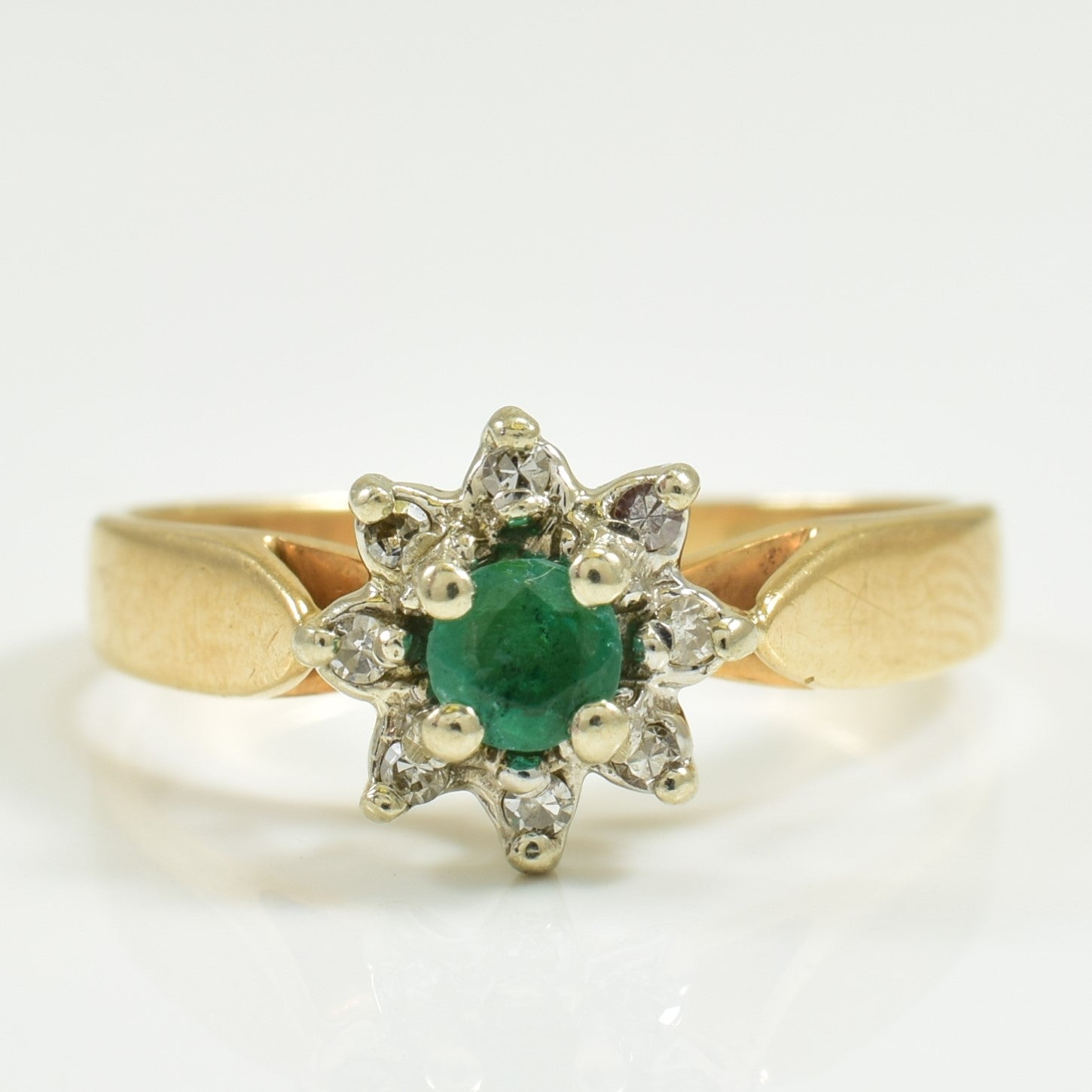 Emerald & Diamond Ring | 0.14ct, 0.06ctw | SZ 5 |
