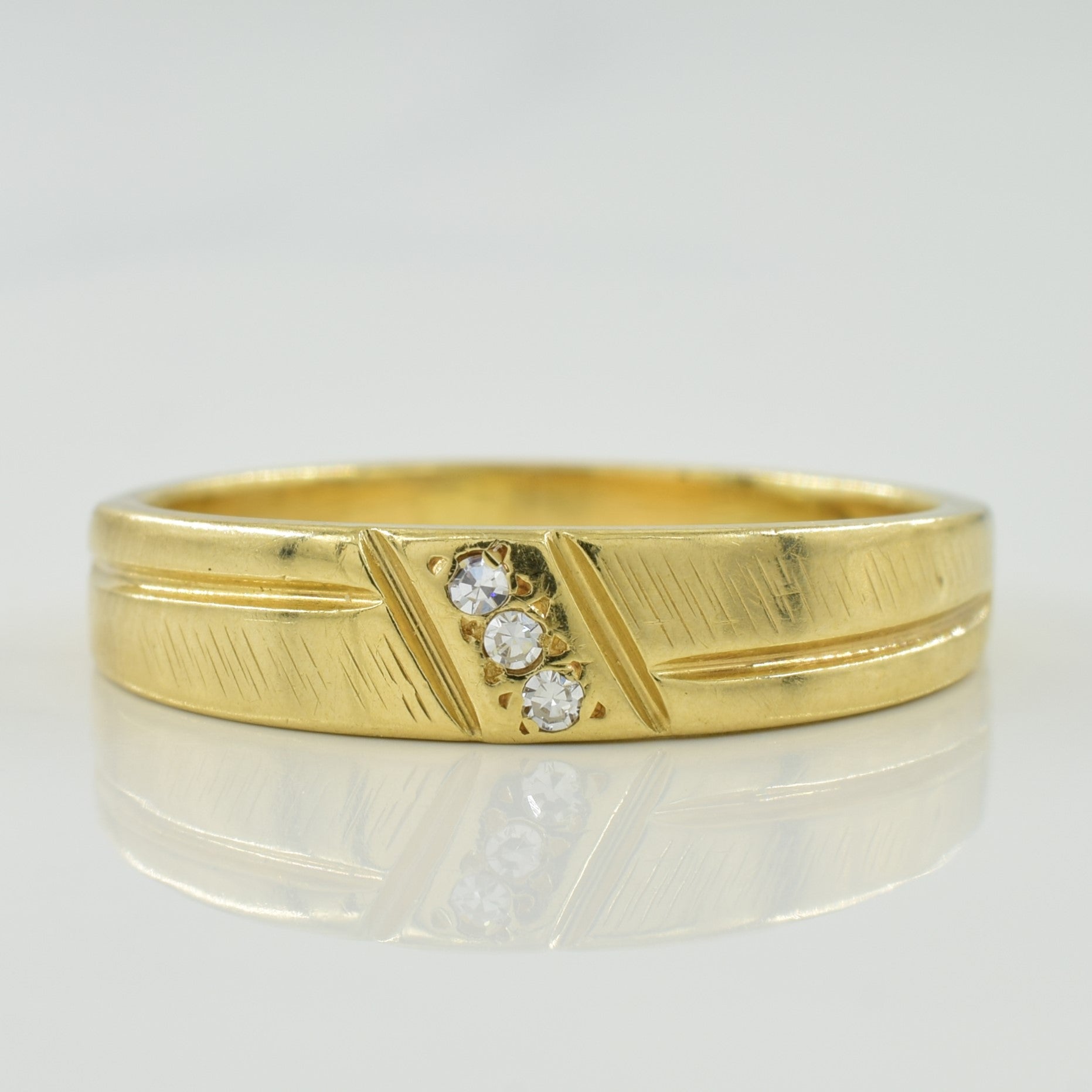 Diagonal Diamond Ring | 0.03ctw | SZ 9.25 |