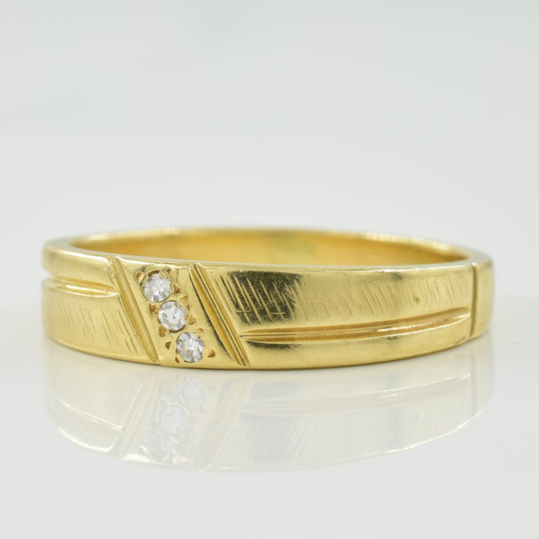 Diagonal Diamond Ring | 0.03ctw | SZ 9.25 |