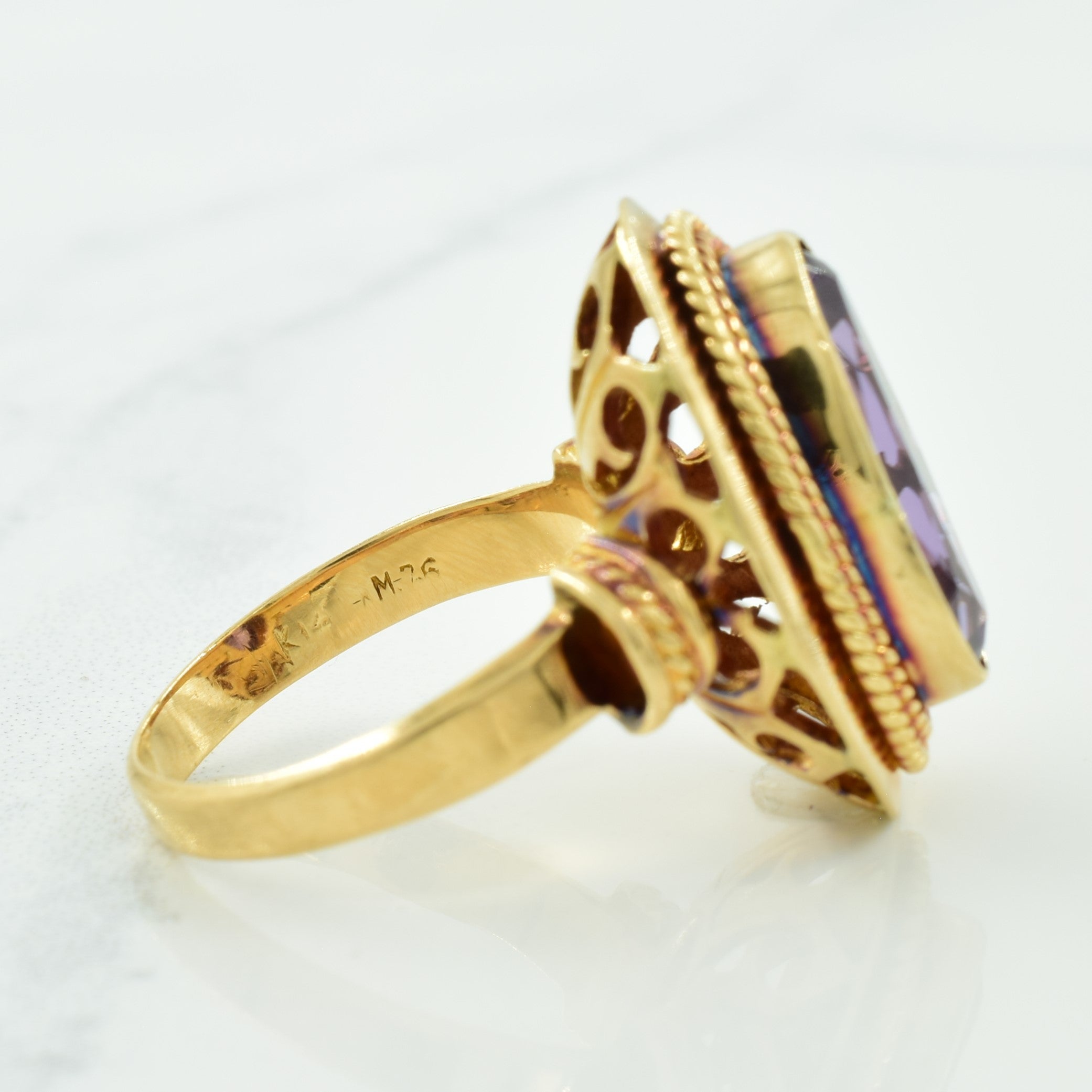 Colour Change Synthetic Sapphire Cocktail Ring | 6.00ct | SZ 7 |