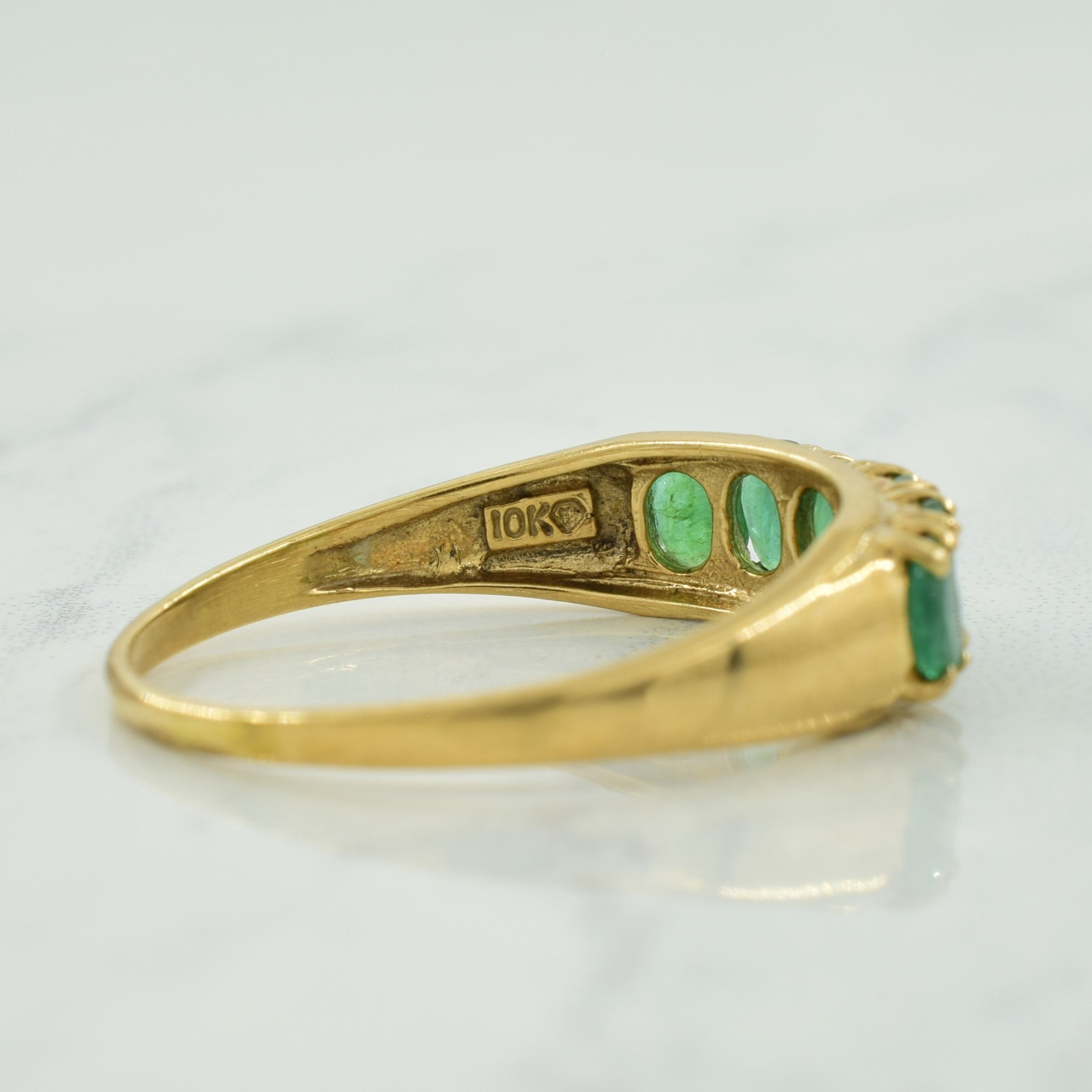 Emerald Ring | 0.84ctw | SZ 8.75 |
