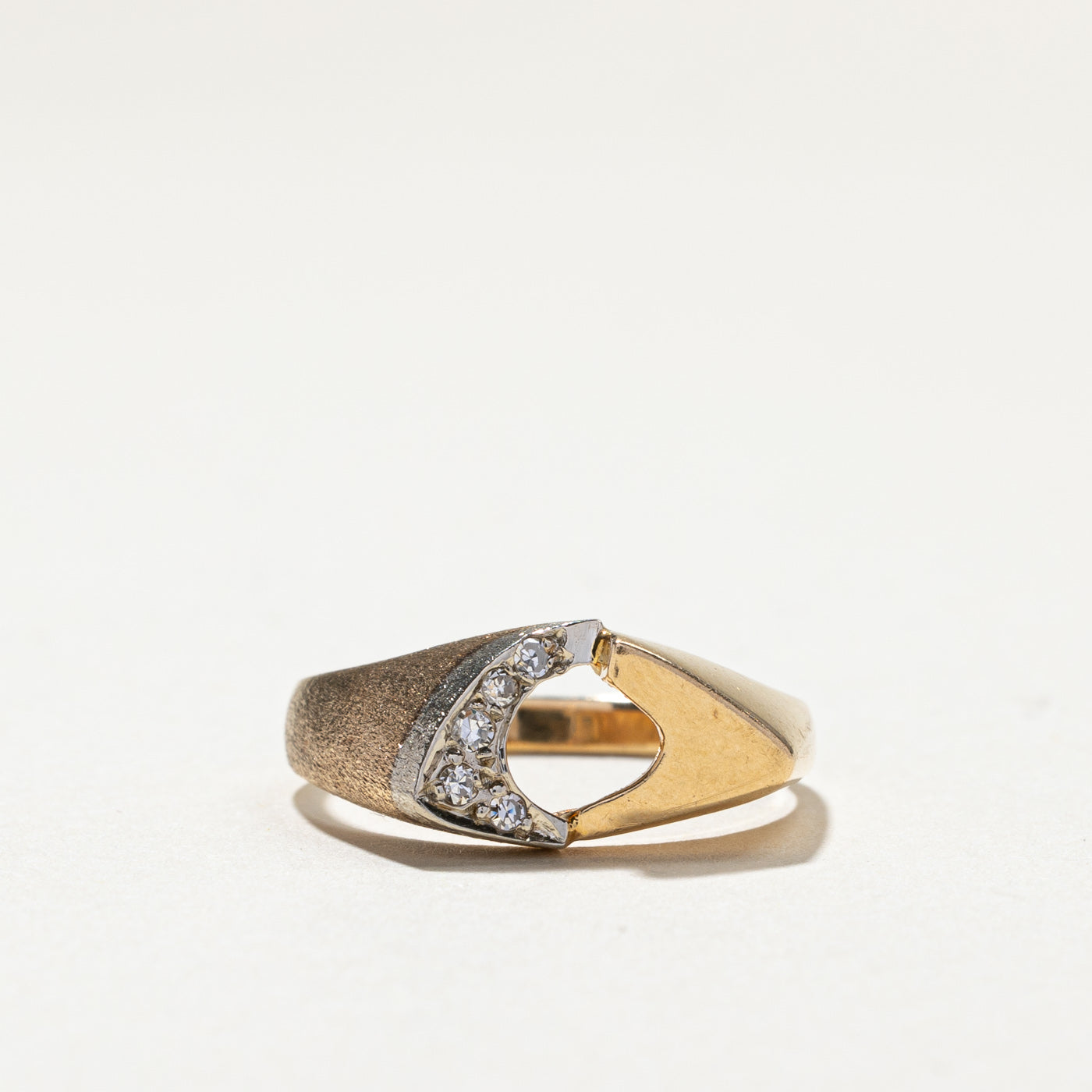 Bague diamant décalée | 0,05 ct | Taille 6,75 | 