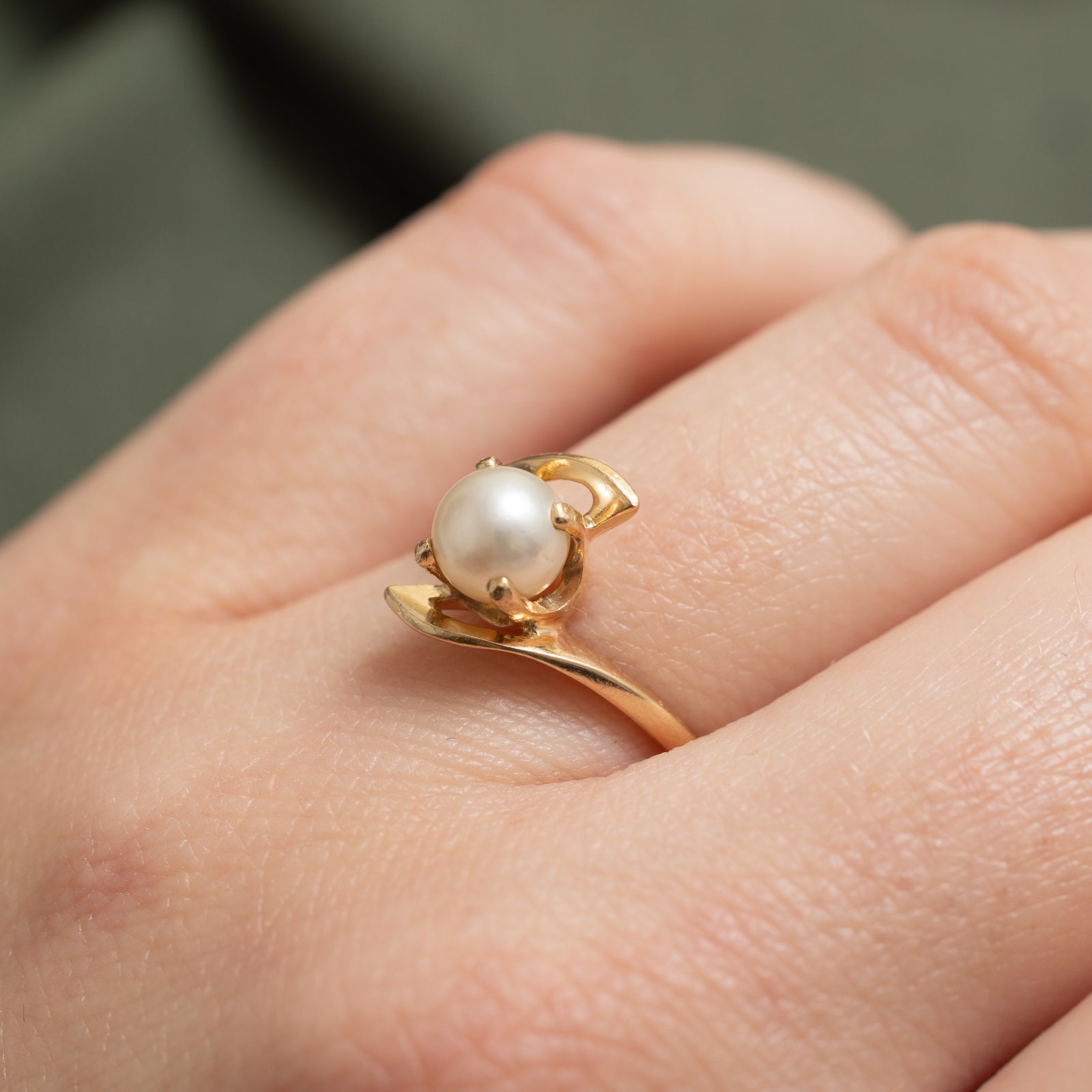 Pearl Bypass Ring | 5.70mm | SZ 6