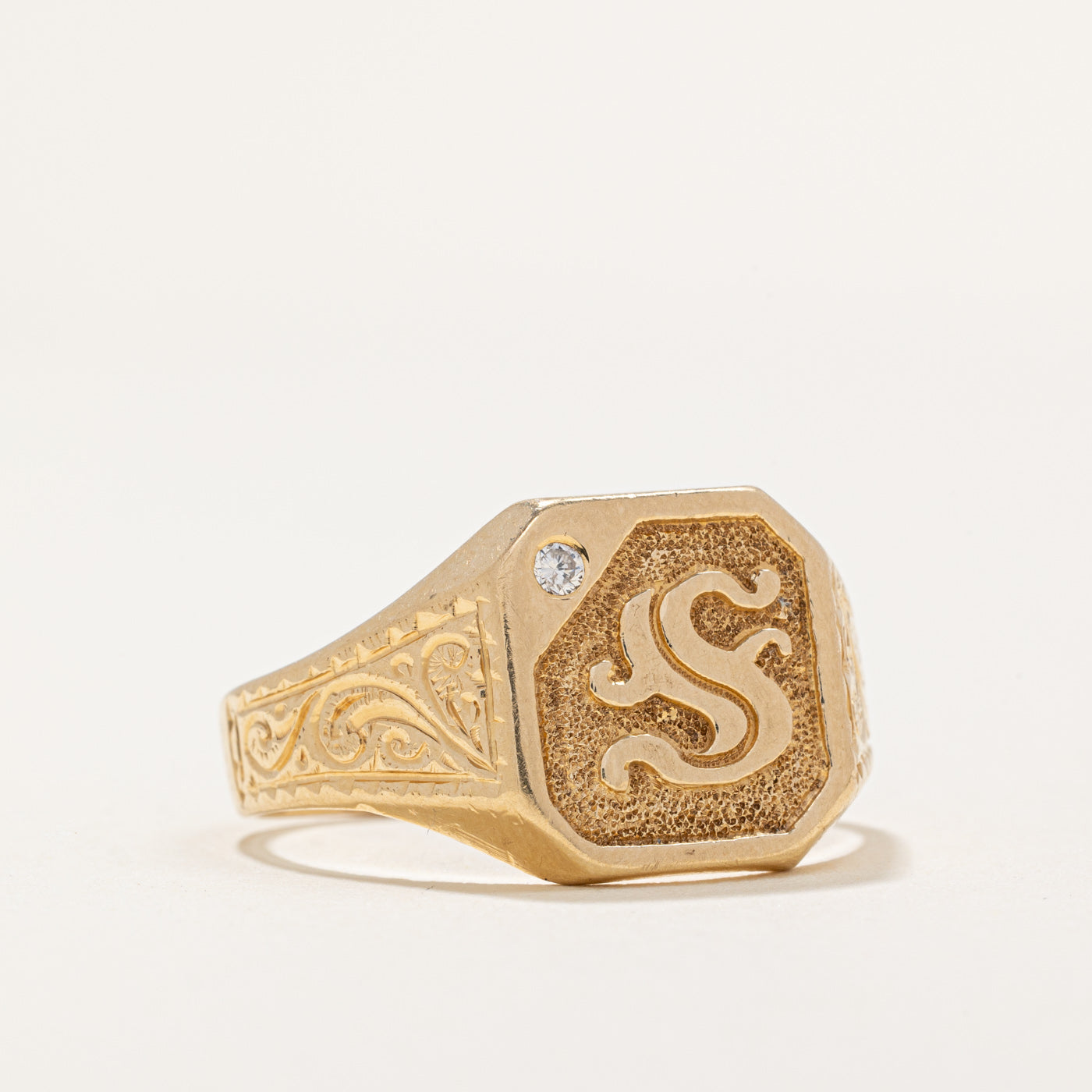 Diamond 'S' Signet Ring | 0.03ct | SZ 10.75 |