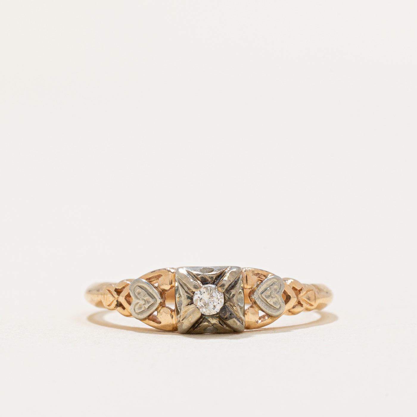 Illusion Set Diamond Ring | 0.04ct | SZ 6.5 |