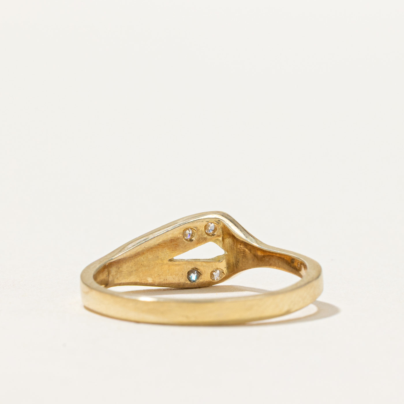 Four Stone Diamond Arrow Ring | 0.08ctw | SZ 6.25