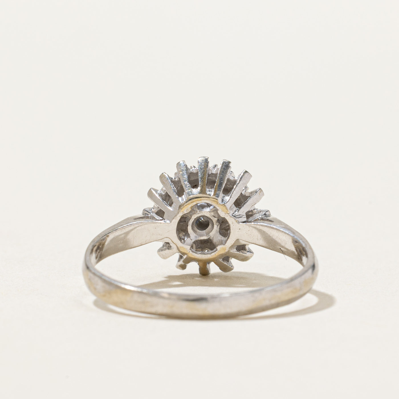 Diamond Textured Snowflake Design Ring | 0.08ct | SZ 7.5