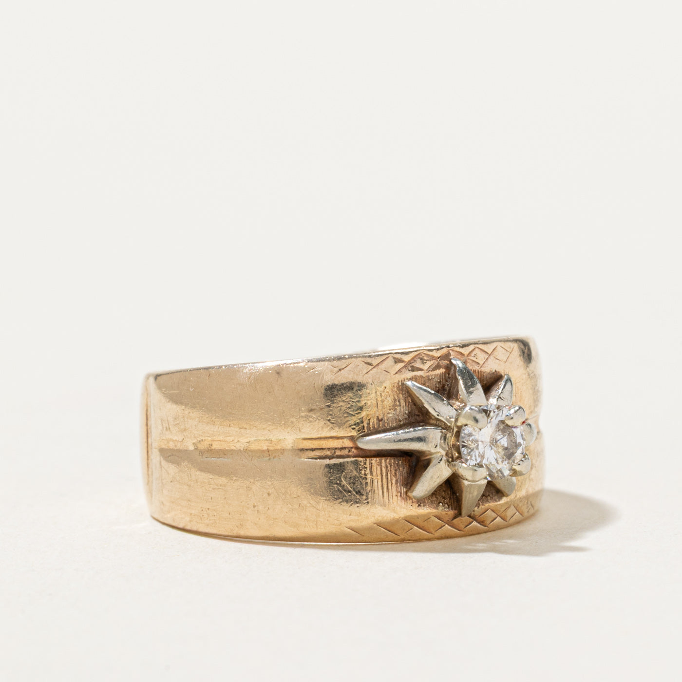 Diamond Star Textured Band | 0.13ct | SZ 5.75