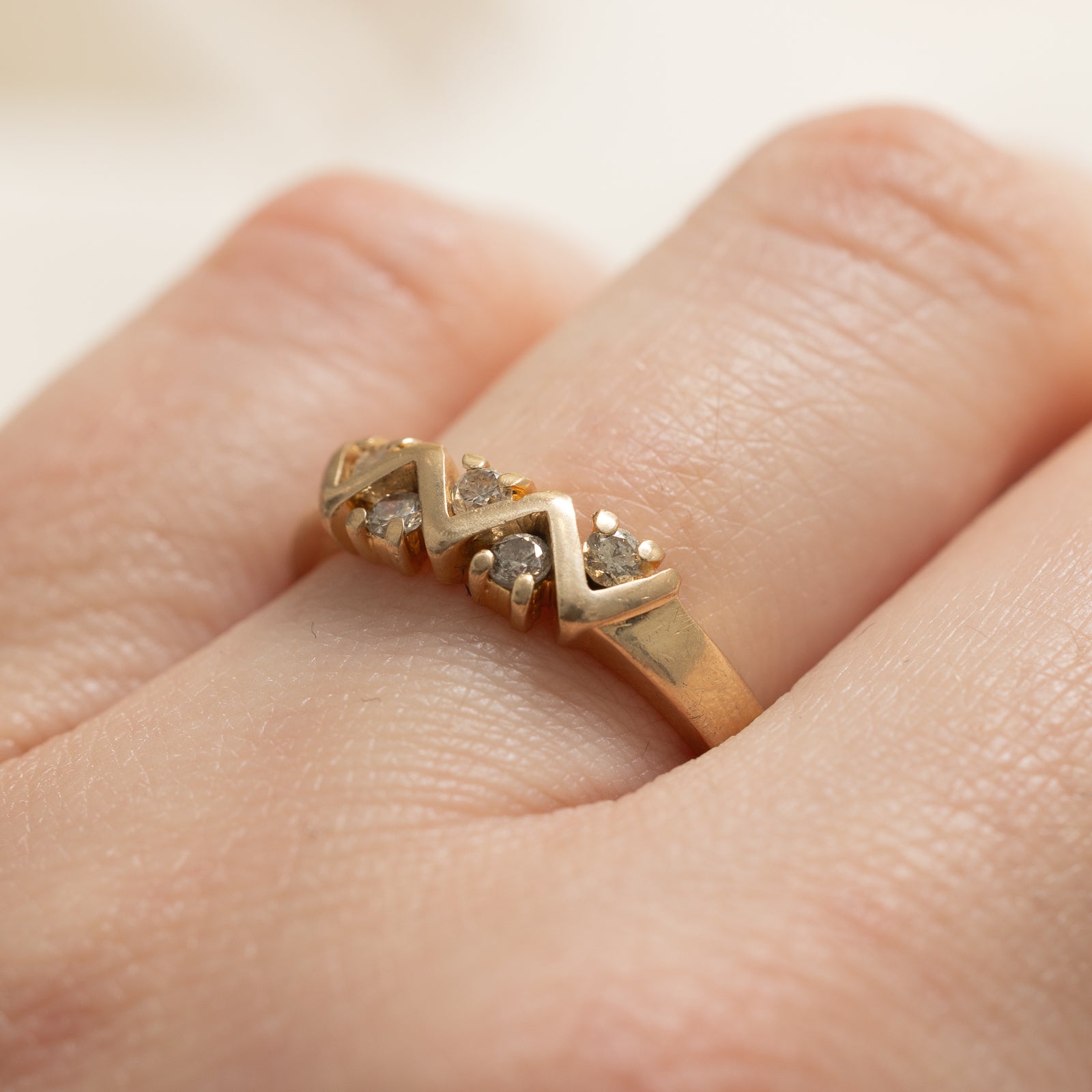 Diamond Zigzag Ring | 0.20ctw | SZ 6.75