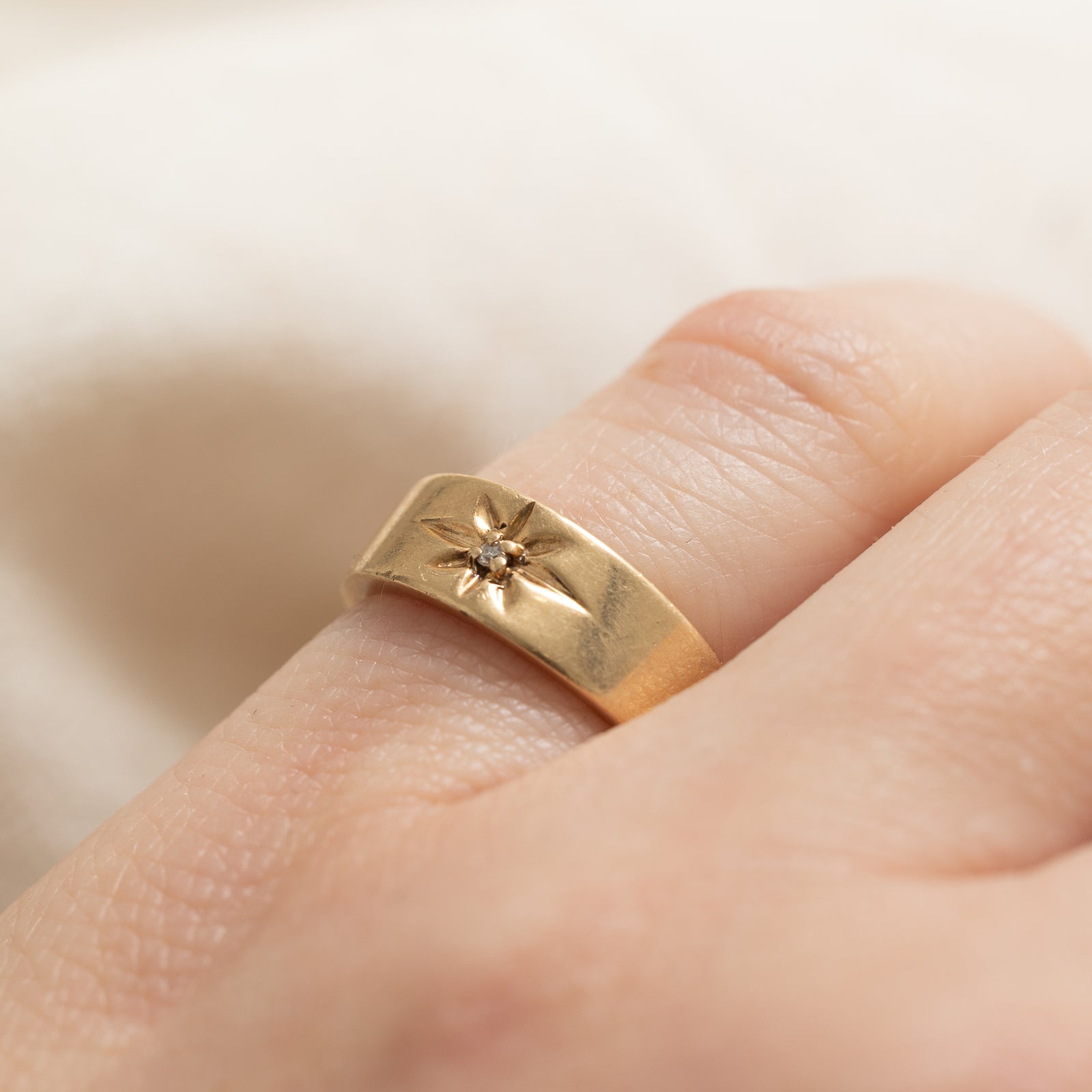 Star Set Diamond Band | 0.01ct | SZ 4.25