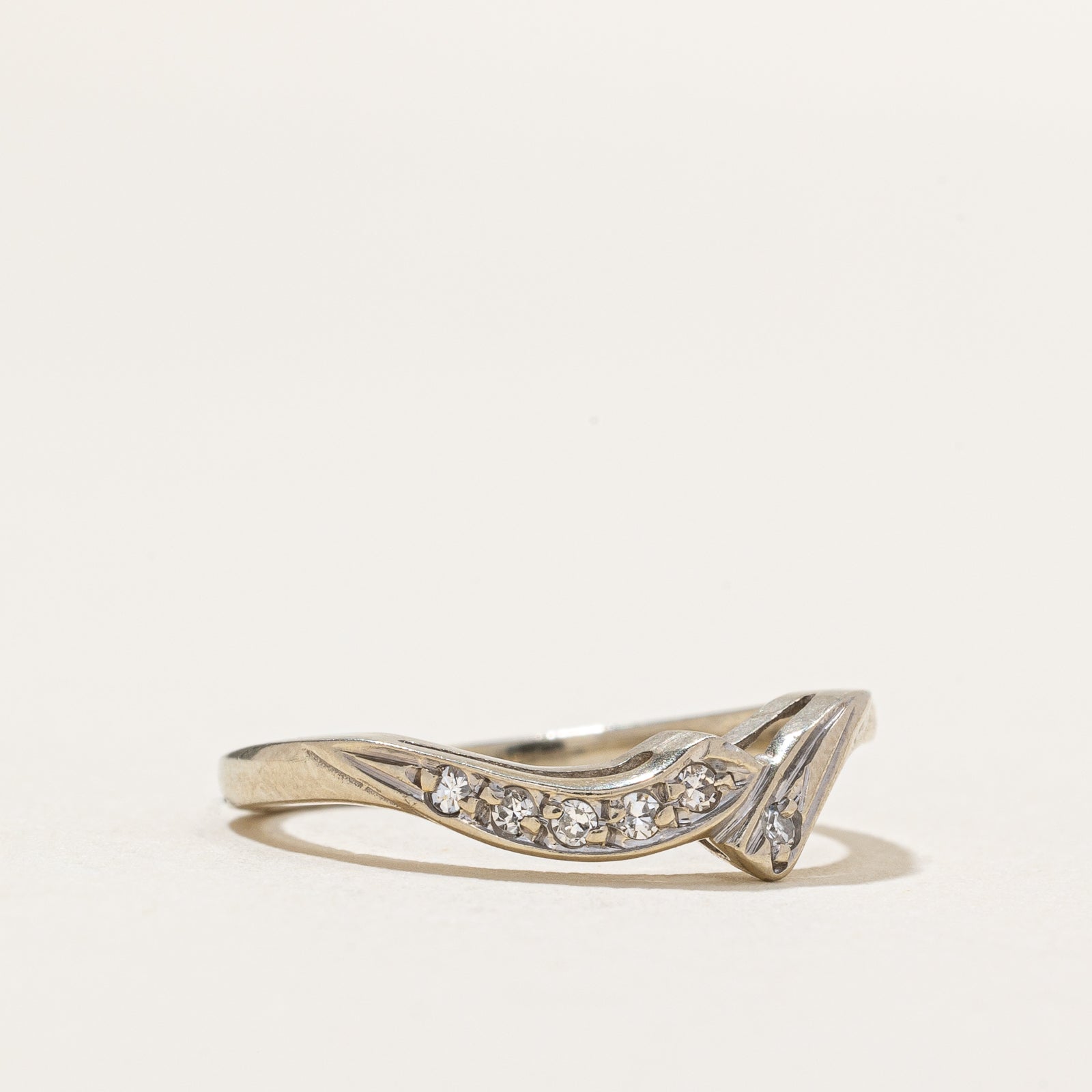 Diamond Contour Ring | 0.05ctw | SZ 5.75