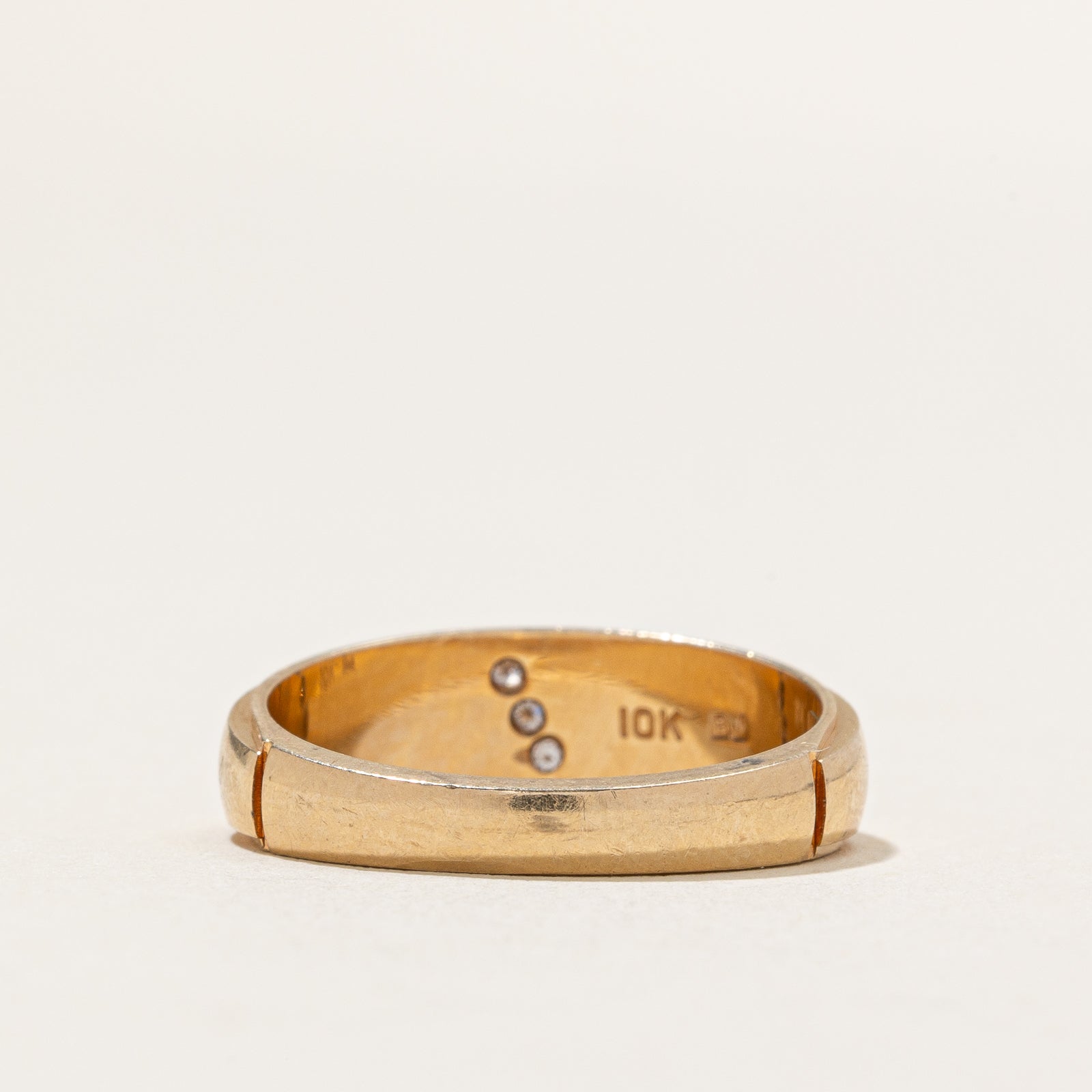 Bague trois diamants en rangée diagonale | 0,025 ct | Taille 7