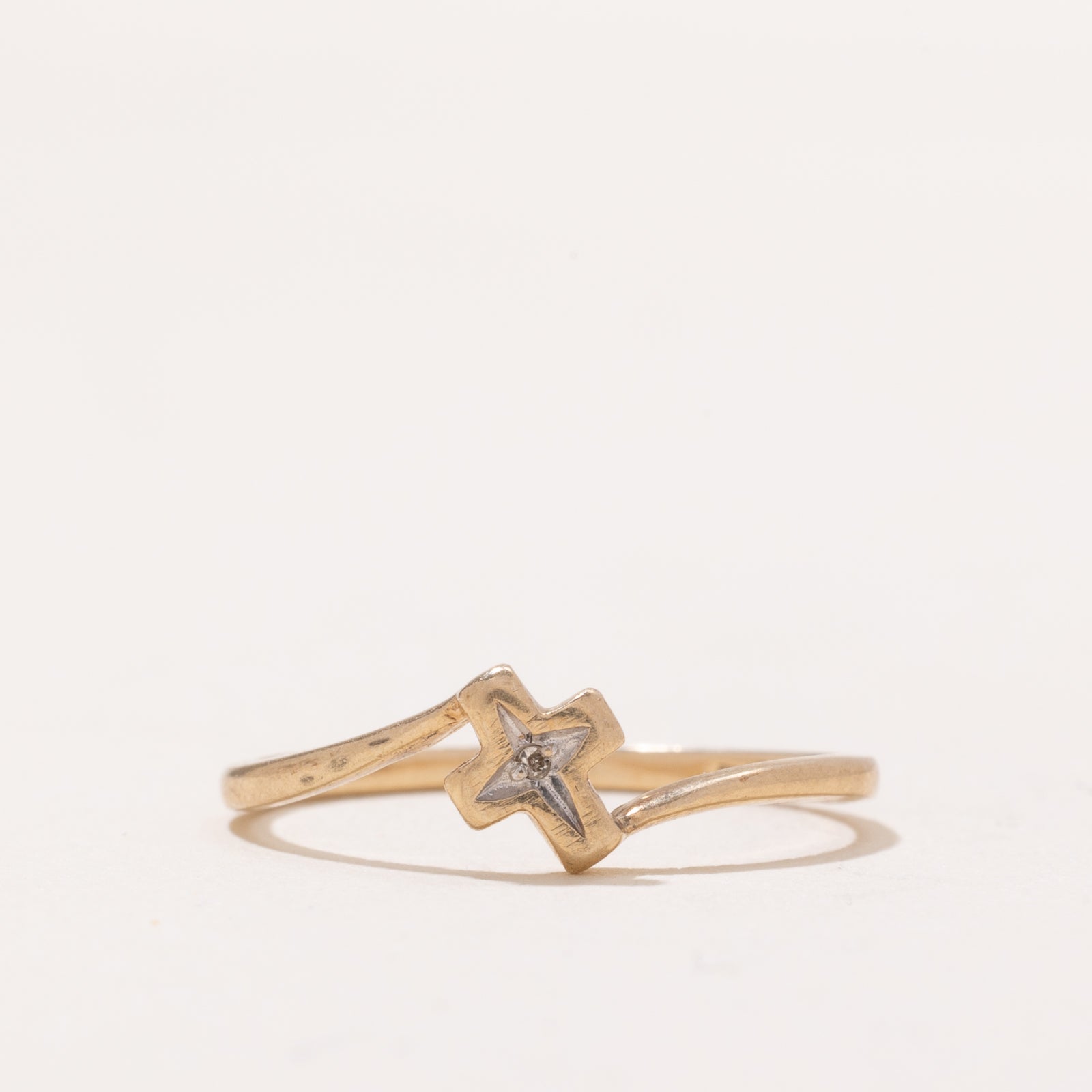 Bague croix sertie de diamants | 0,002 ct | Taille 6,25