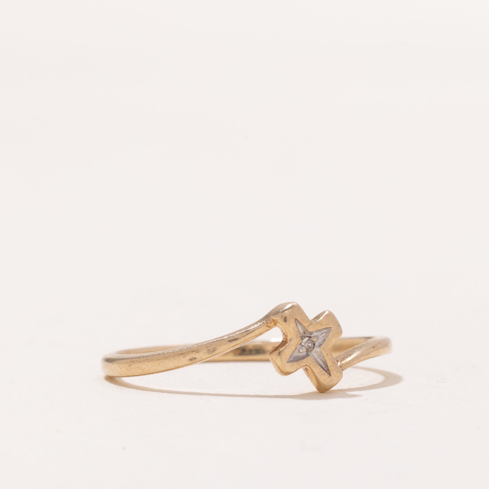 Bague croix sertie de diamants | 0,002 ct | Taille 6,25