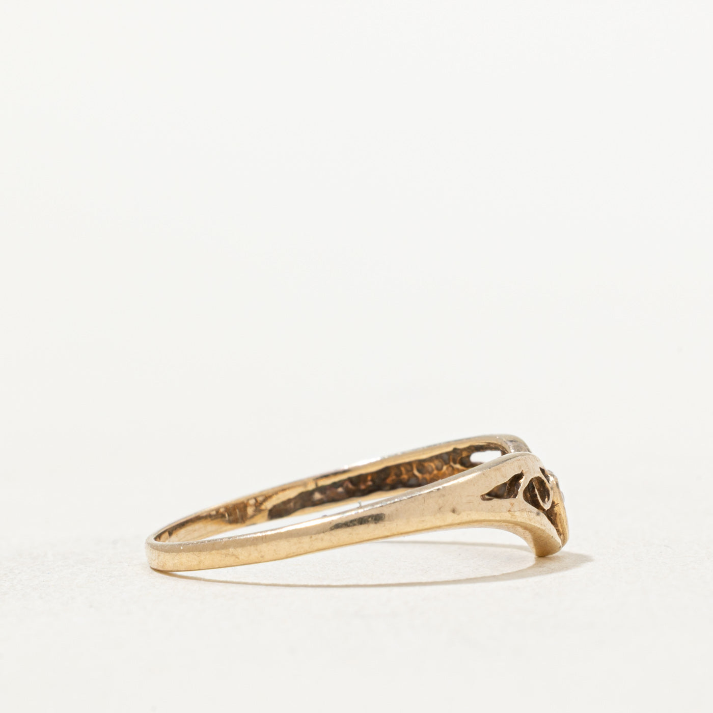 Single Stone Diamond Openwork Chevron Ring | 0.005ct | SZ 6